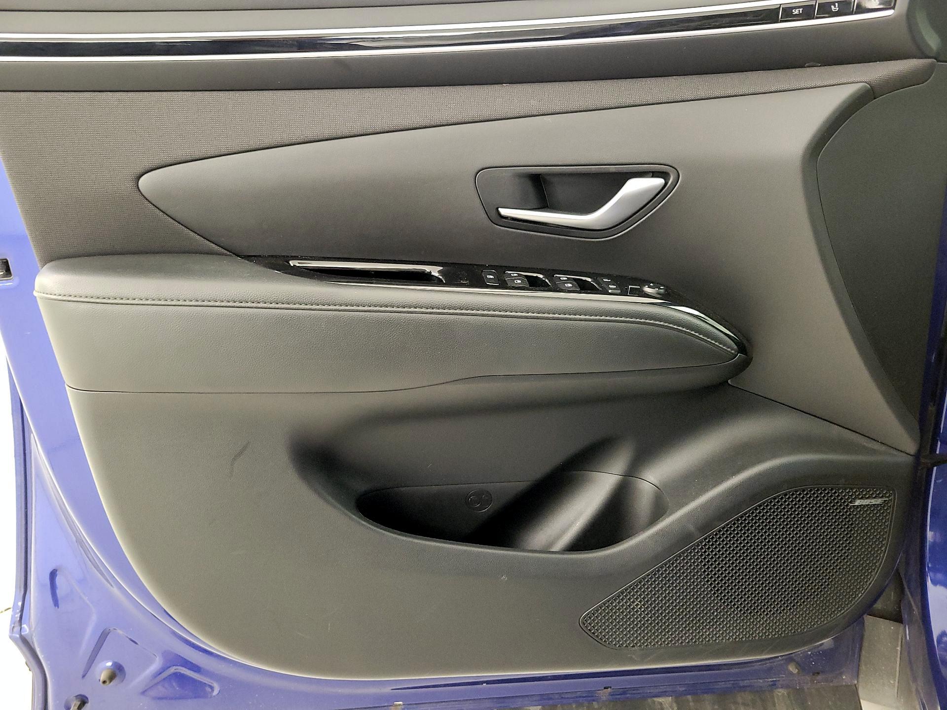 Thumbnail: 2023 Hyundai Tucson - 12