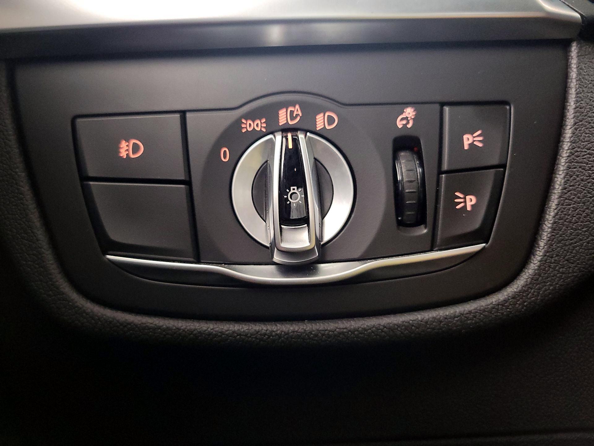 Thumbnail: 2021 BMW X4 - 13