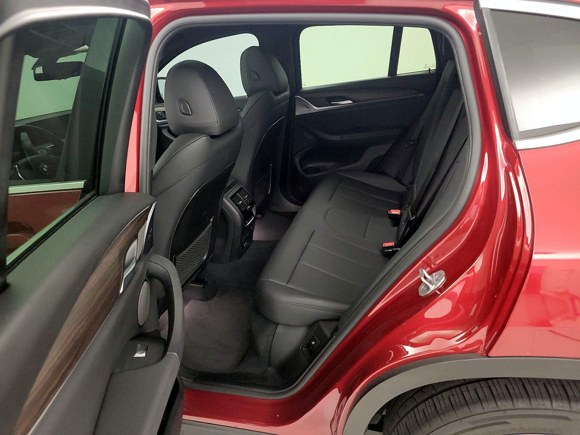 Thumbnail: 2021 BMW X4 - 20