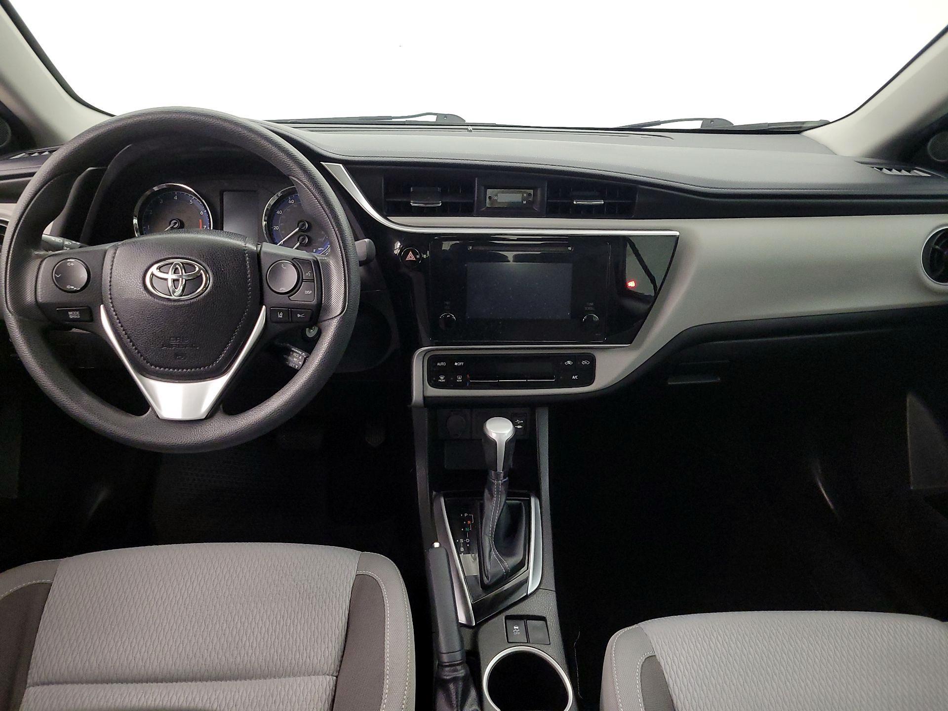 Thumbnail: 2018 Toyota Corolla - 9