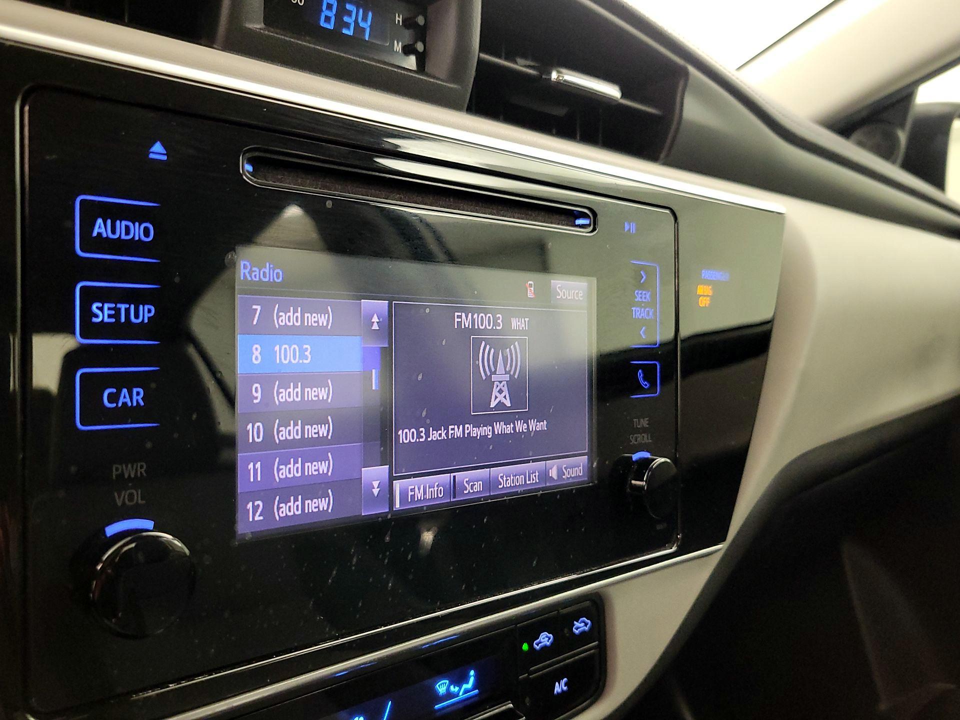 Thumbnail: 2018 Toyota Corolla - 15