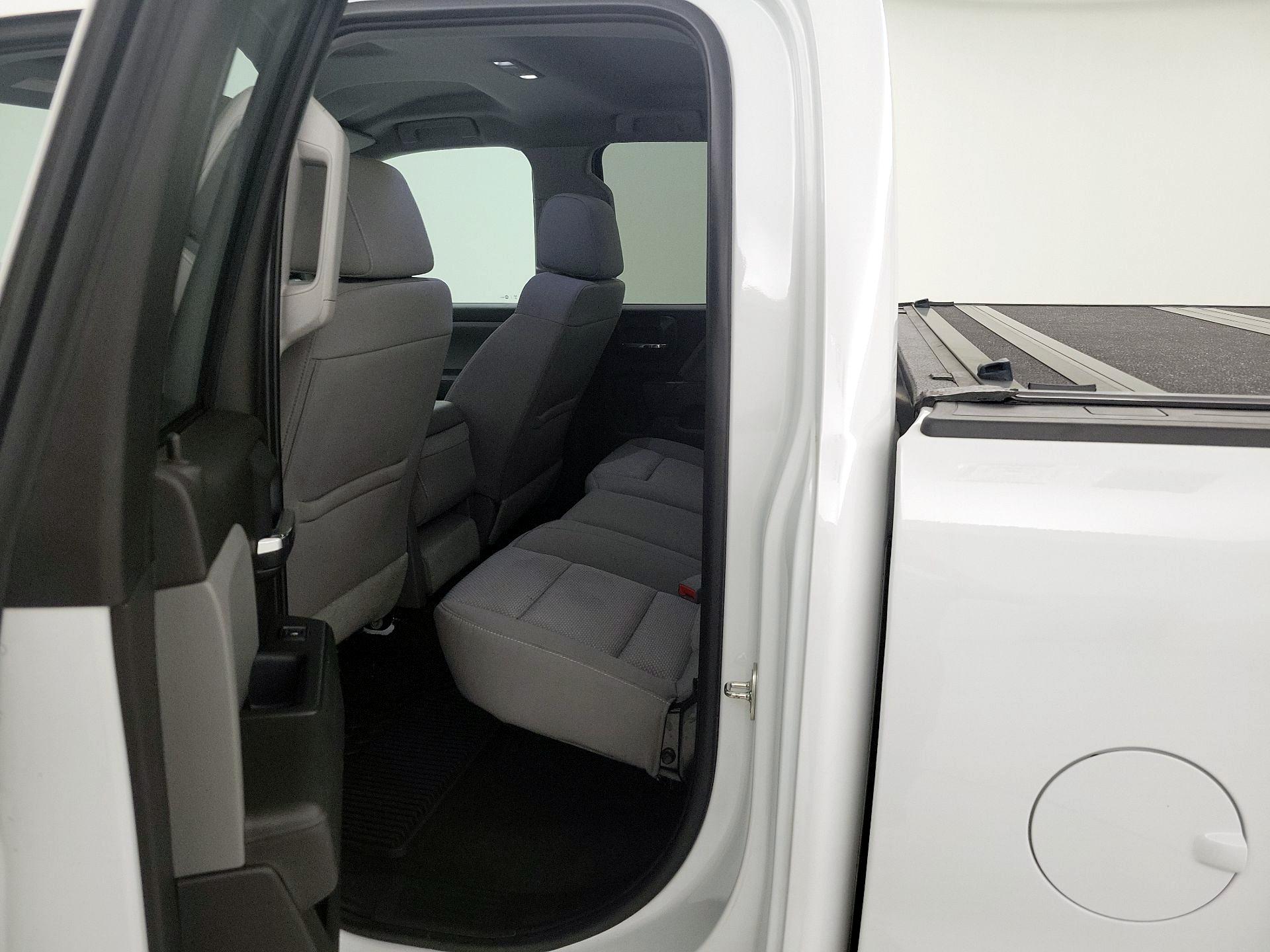 Thumbnail: 2016 Chevrolet Silverado 1500 - 18