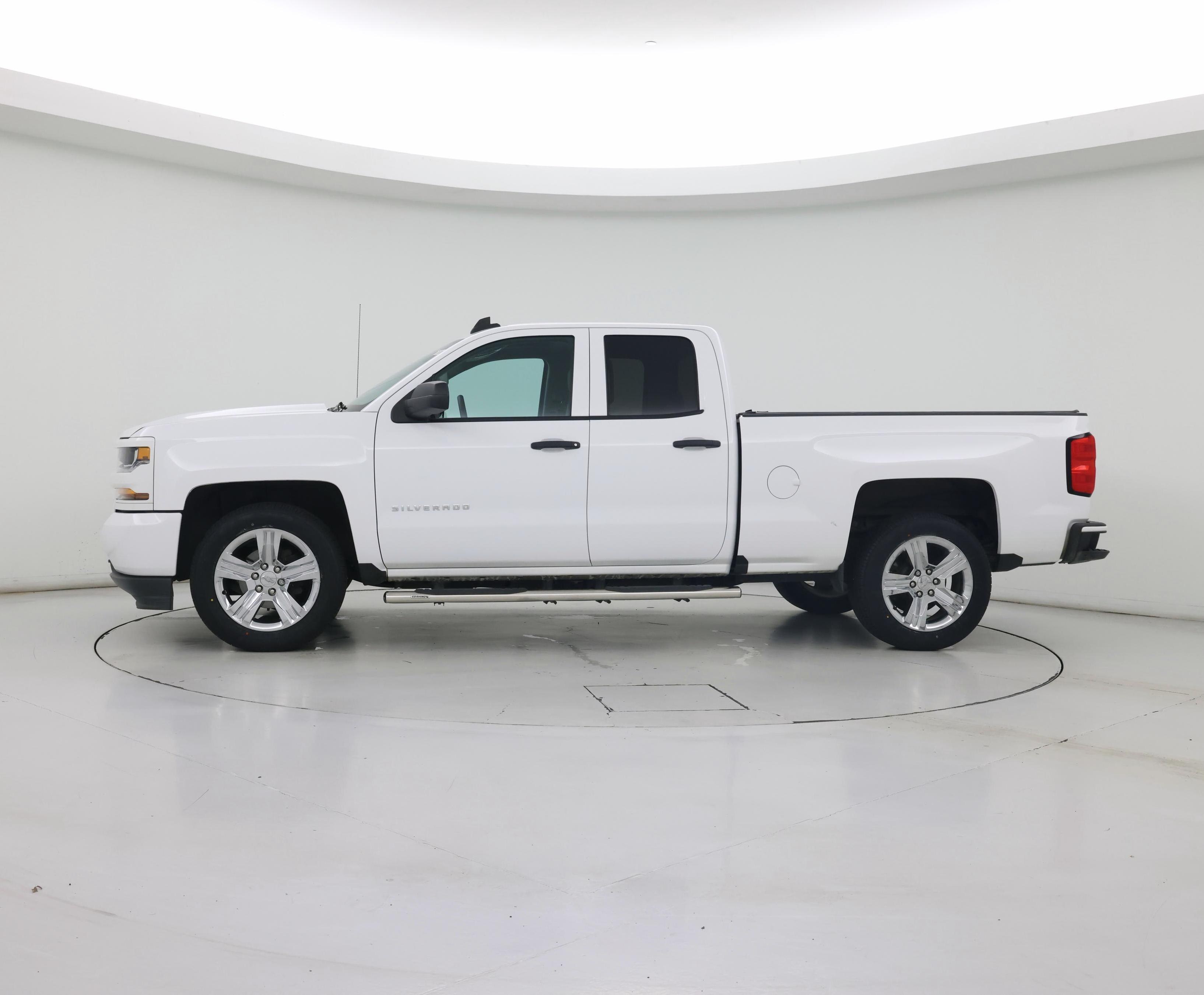 Thumbnail: 2016 Chevrolet Silverado 1500 - 3