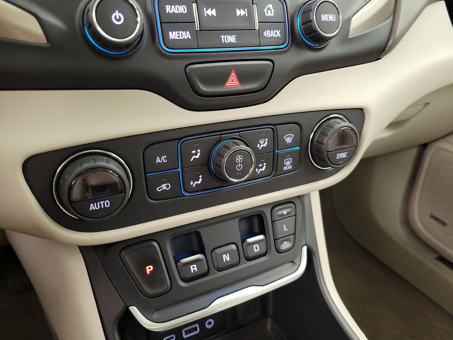 Thumbnail: 2018 GMC Terrain - 16