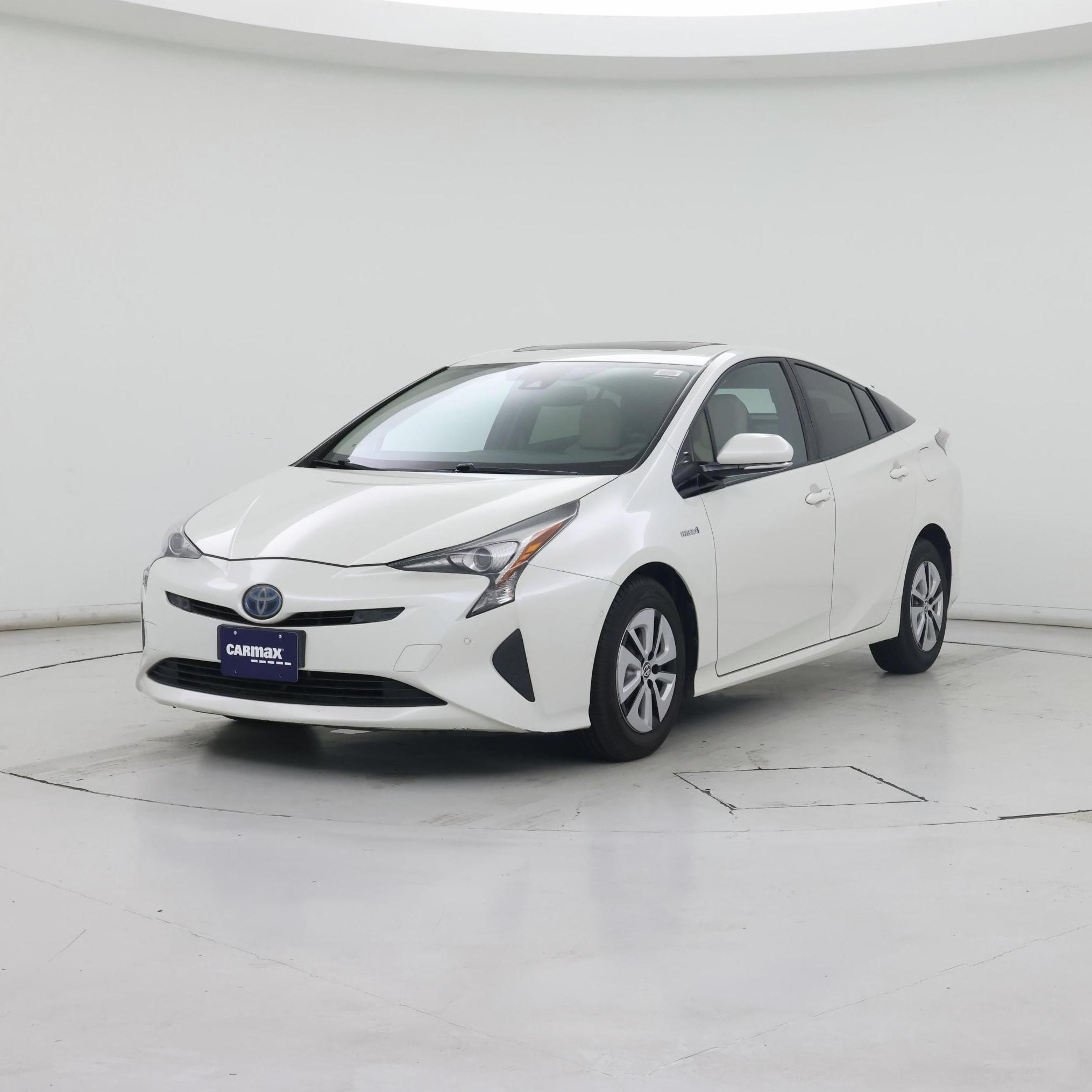 Thumbnail: 2016 Toyota Prius - 4
