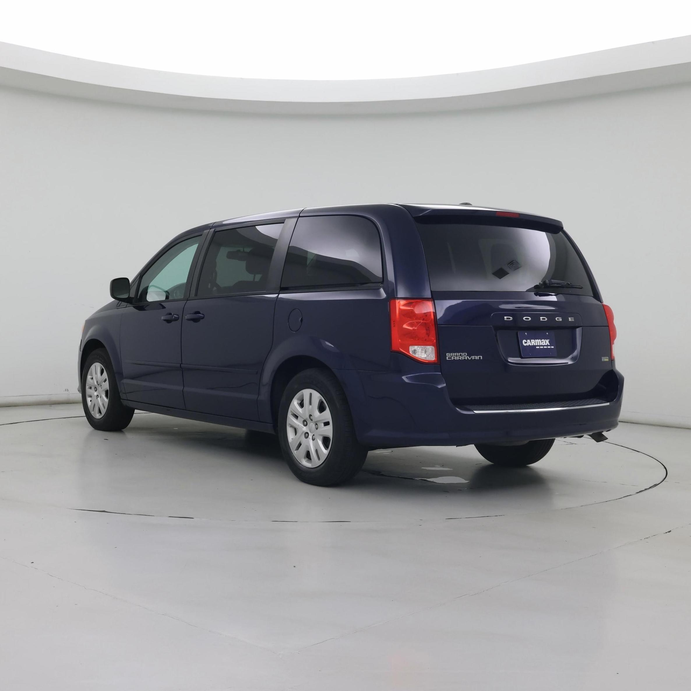 Thumbnail: 2017 Dodge Grand Caravan - 2