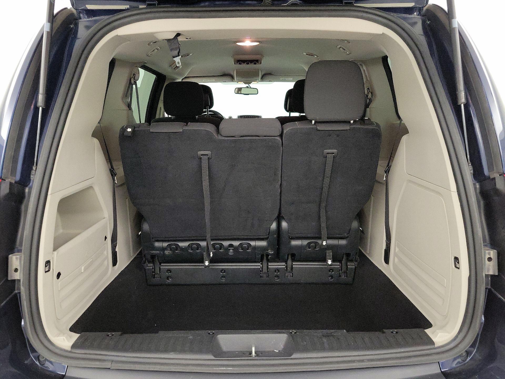 Thumbnail: 2017 Dodge Grand Caravan - 19