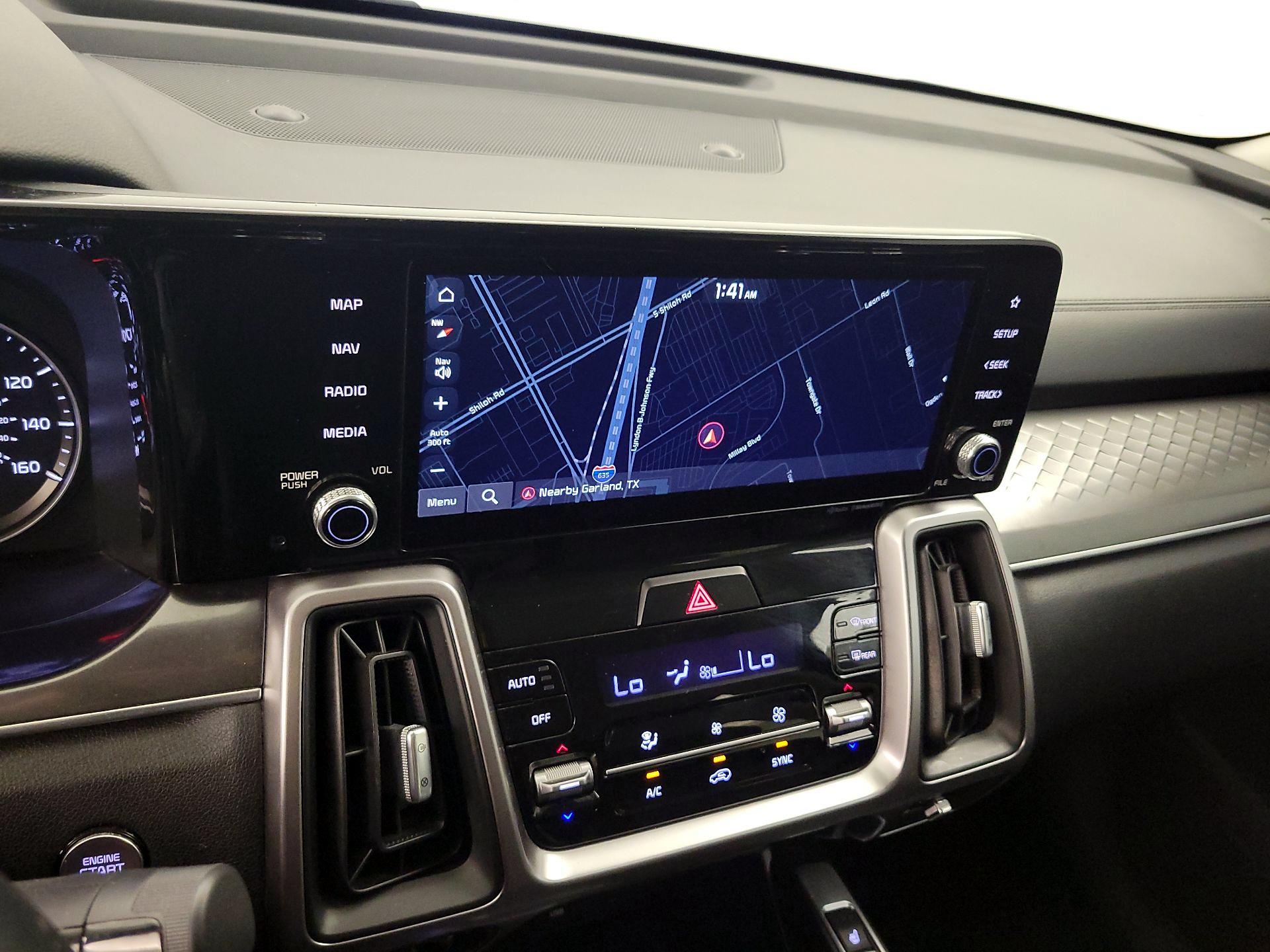 Thumbnail: 2023 Kia Sorento - 14