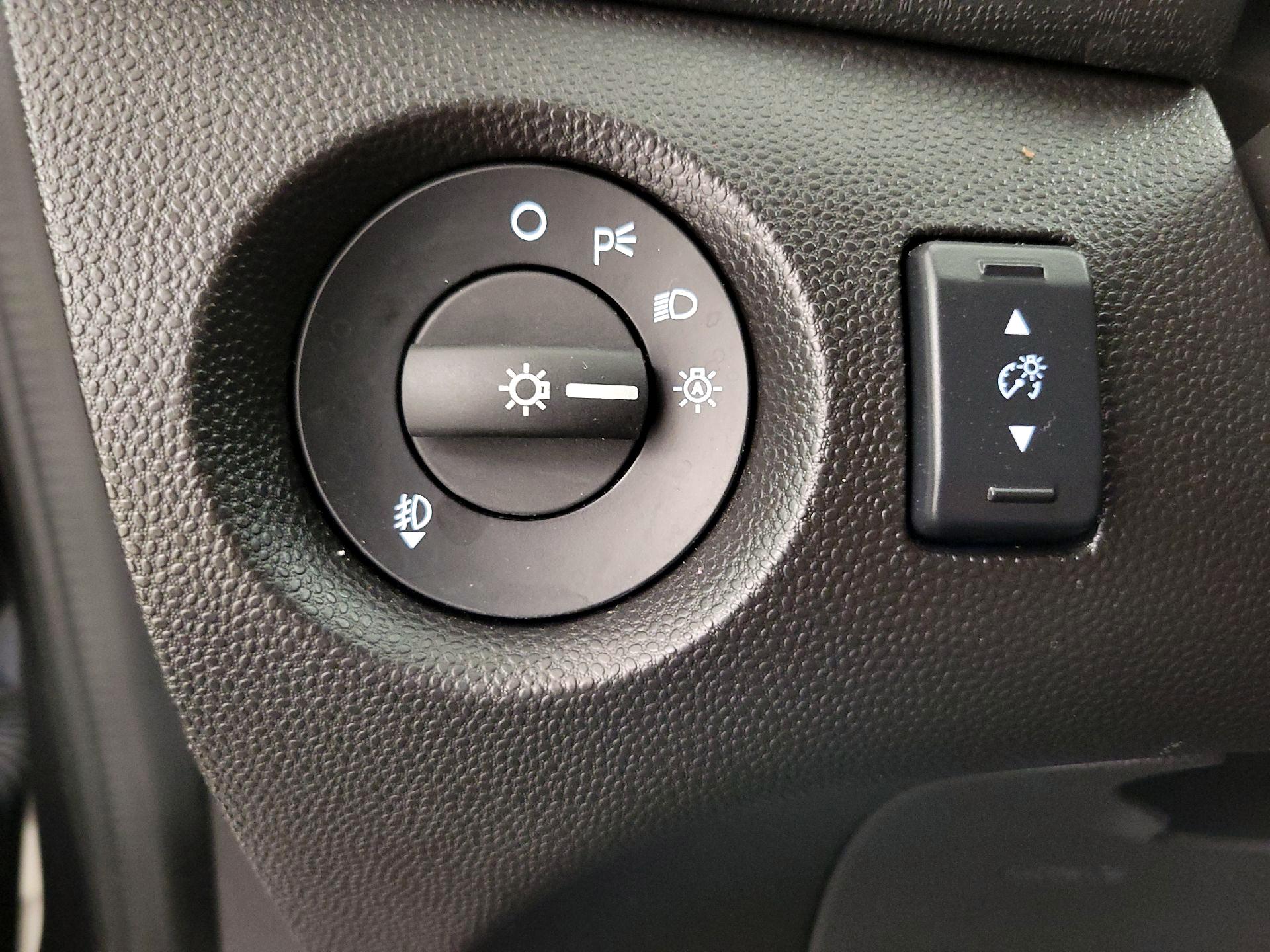 Thumbnail: 2019 Ford Fiesta - 13