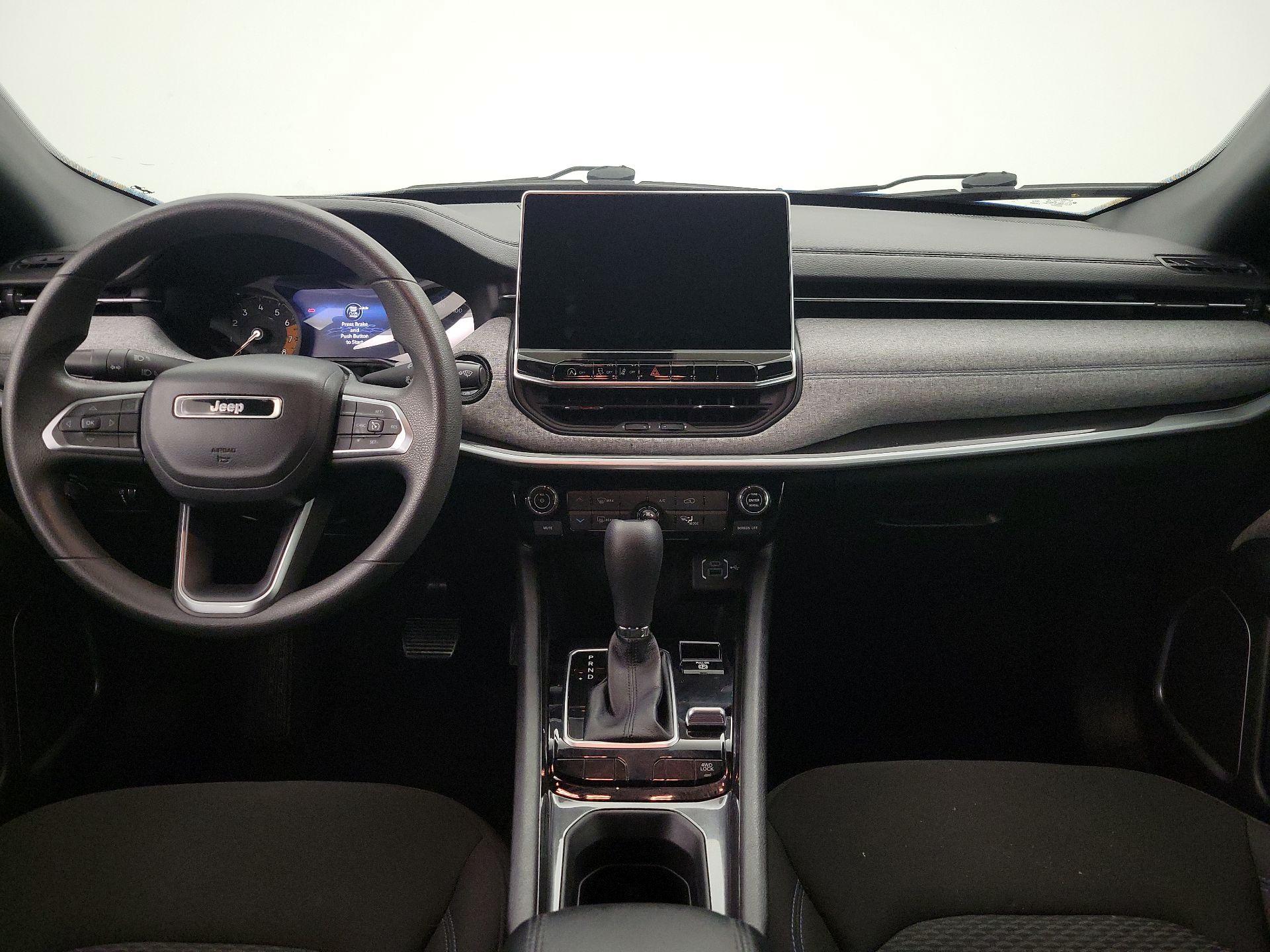 Thumbnail: 2023 Jeep Compass - 9