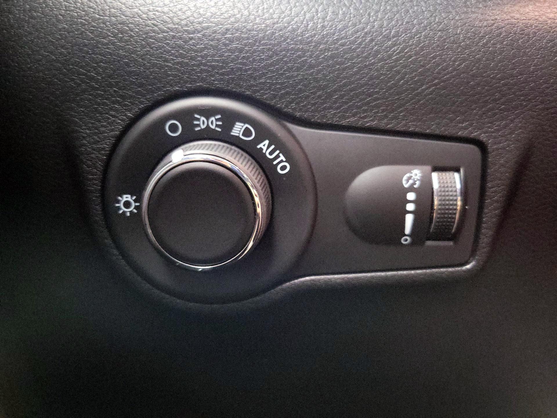 Thumbnail: 2023 Jeep Compass - 13