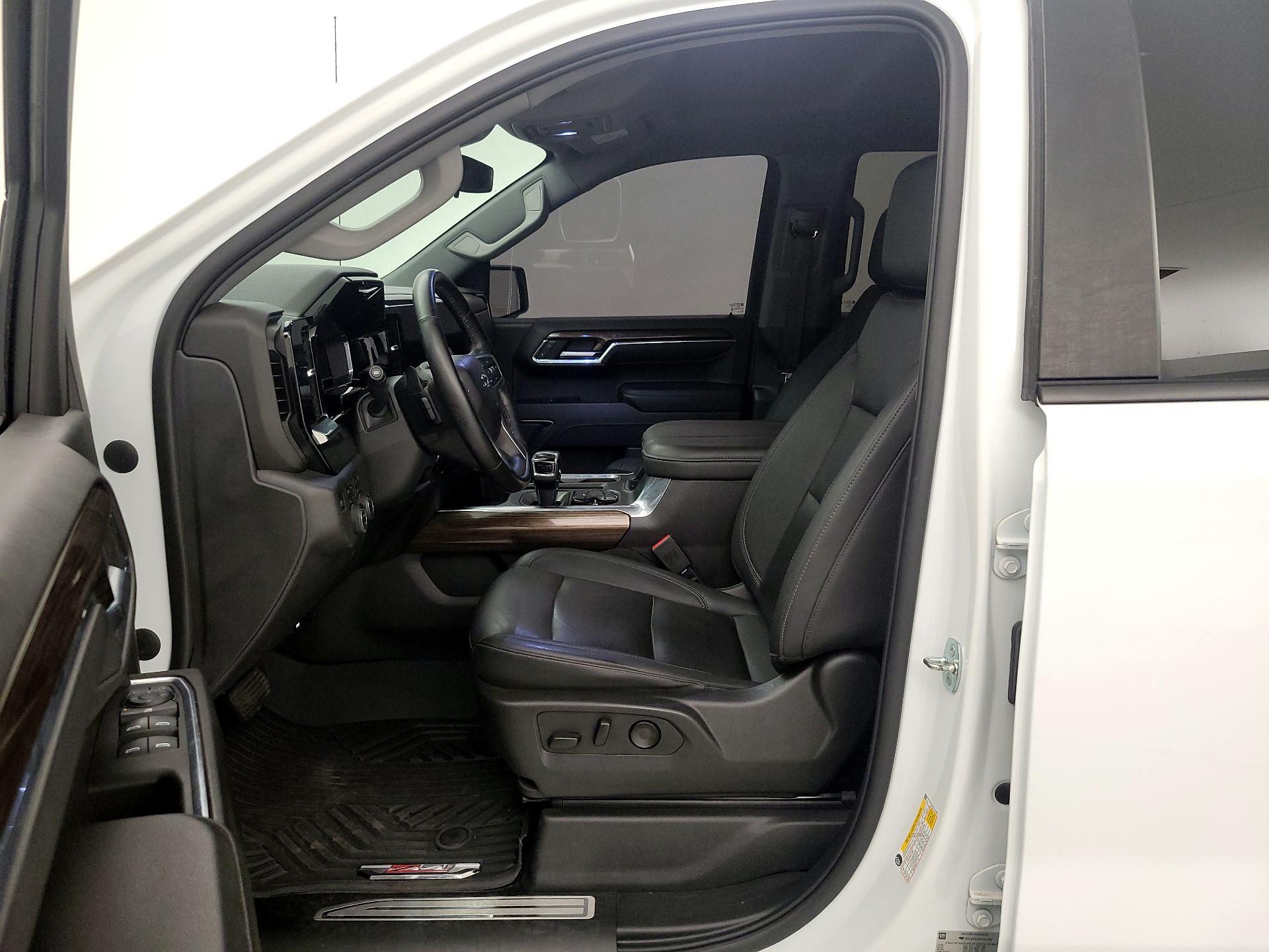 Thumbnail: 2023 Chevrolet Silverado 1500 - 11