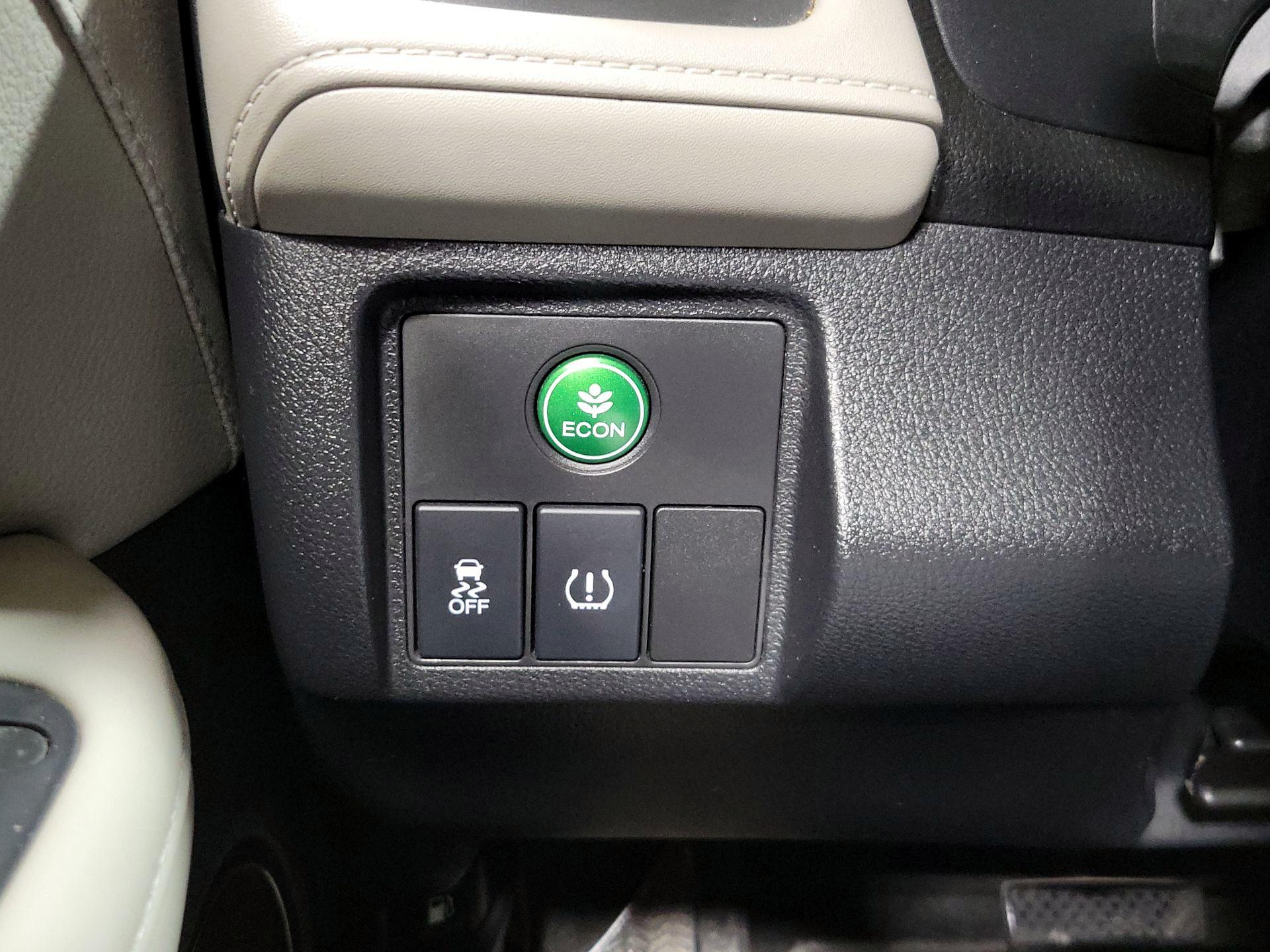 Thumbnail: 2017 Honda HR-V - 13