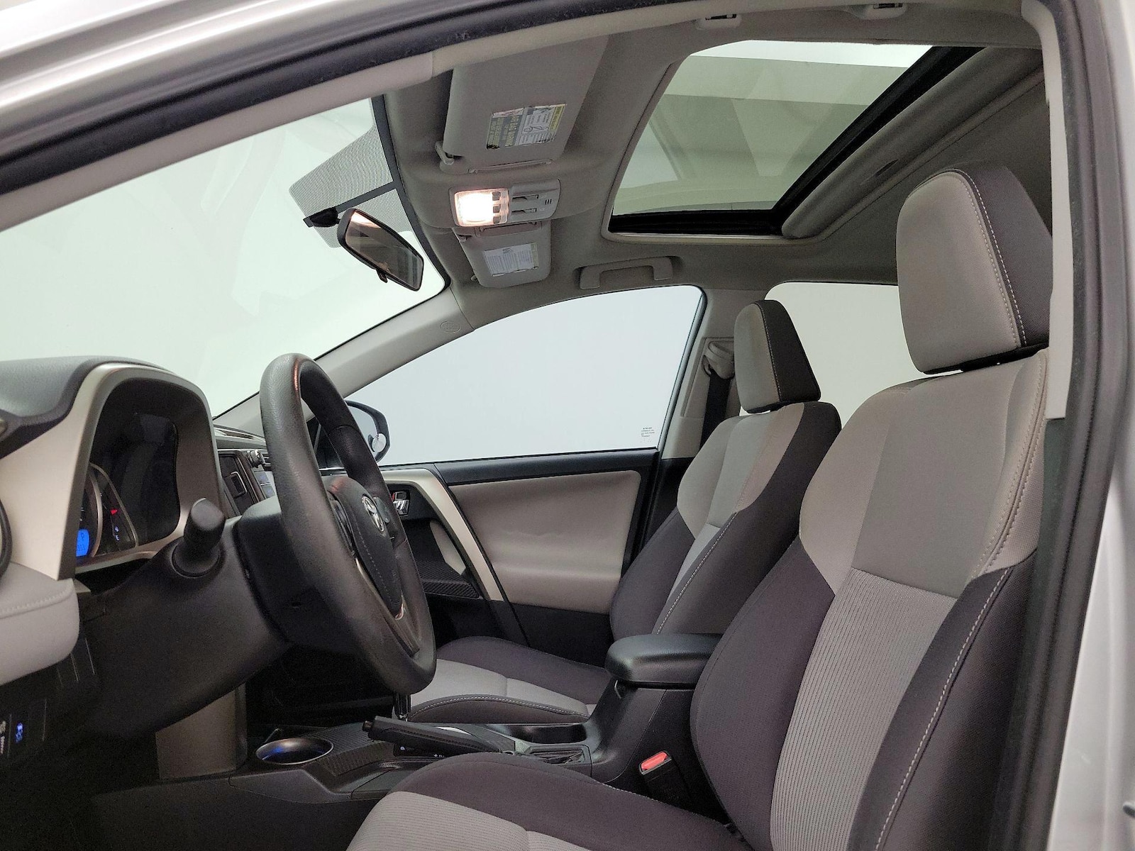 2014 Toyota RAV4 XLE - Photo 19