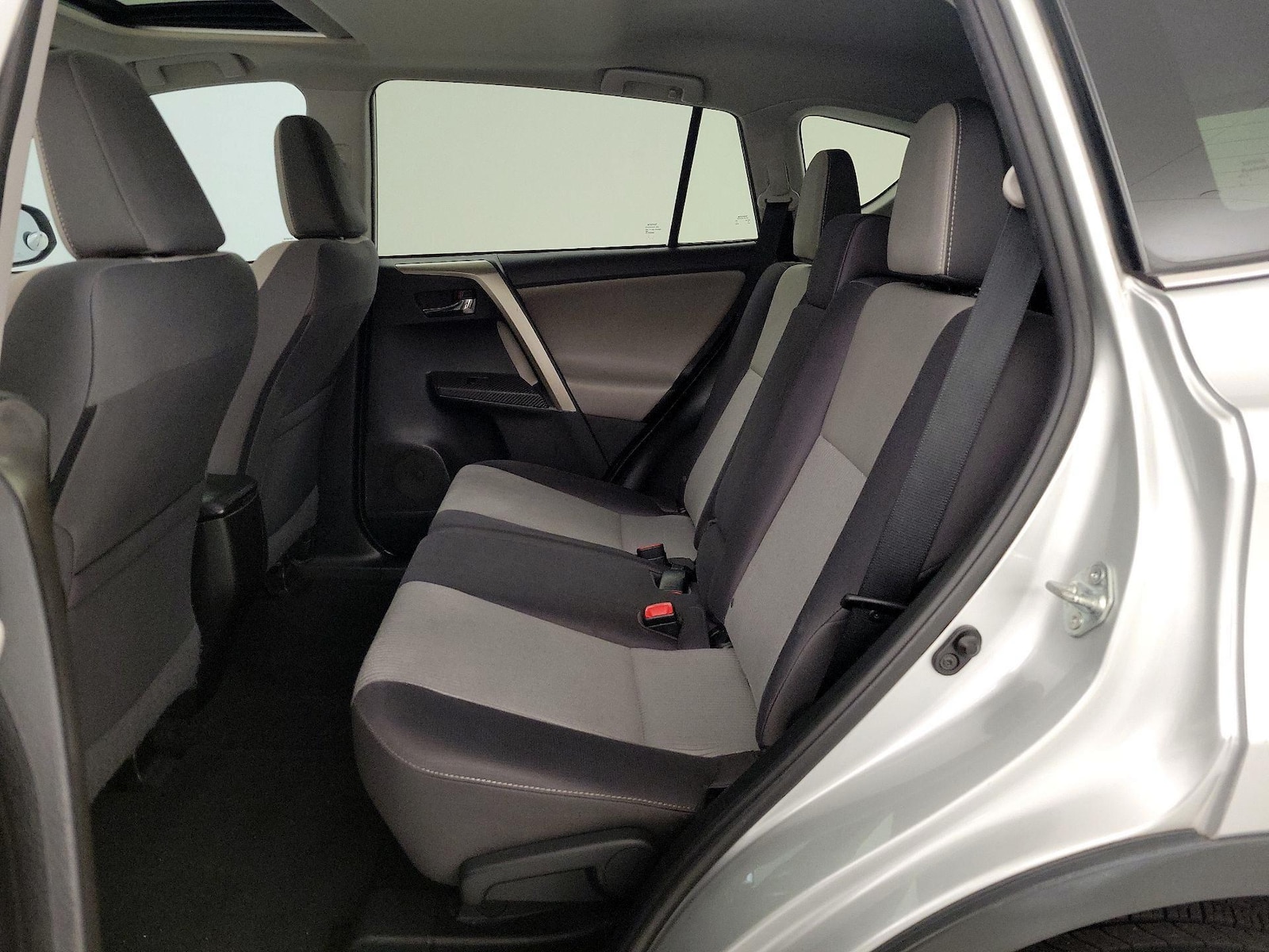 2014 Toyota RAV4 XLE - Photo 20