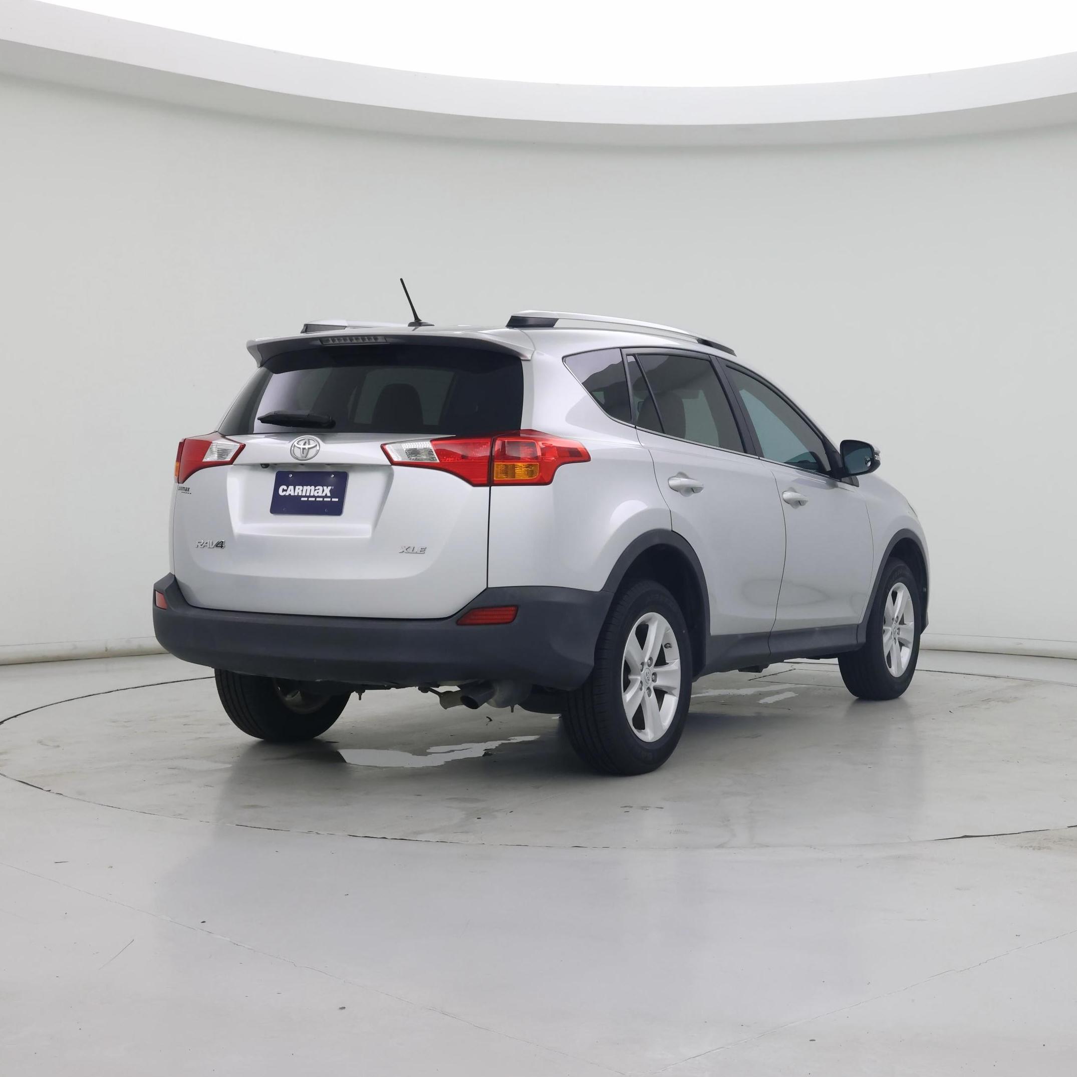 Thumbnail: 2014 Toyota RAV4 - 8