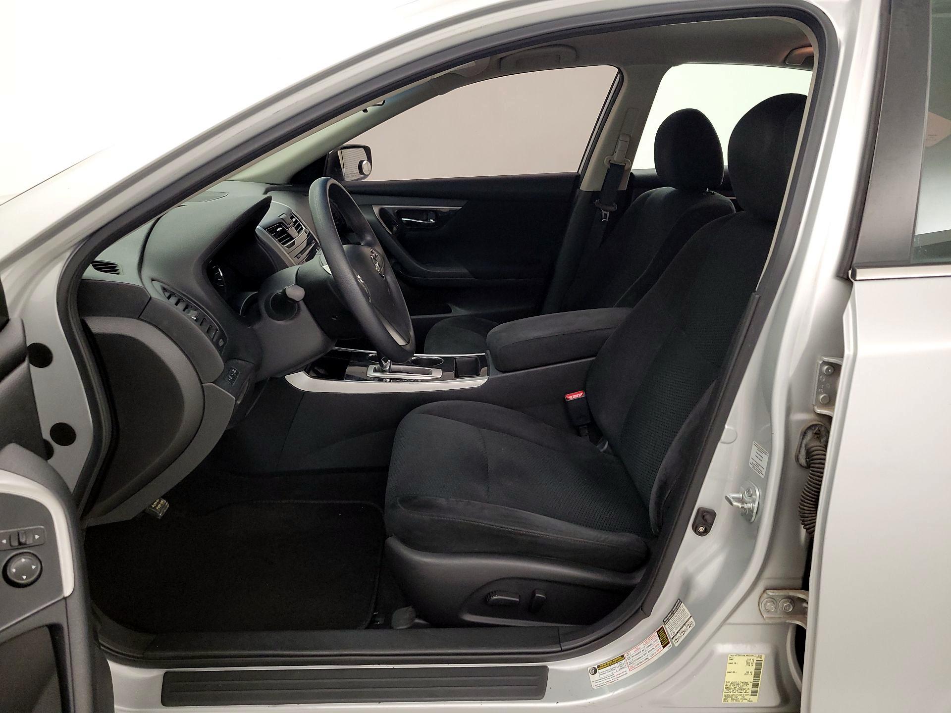 Thumbnail: 2014 Nissan Altima - 11