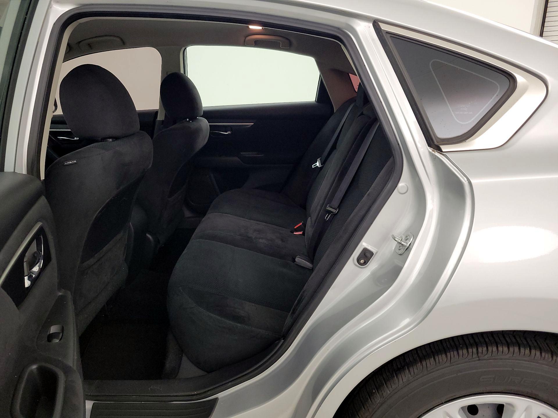 Thumbnail: 2014 Nissan Altima - 18