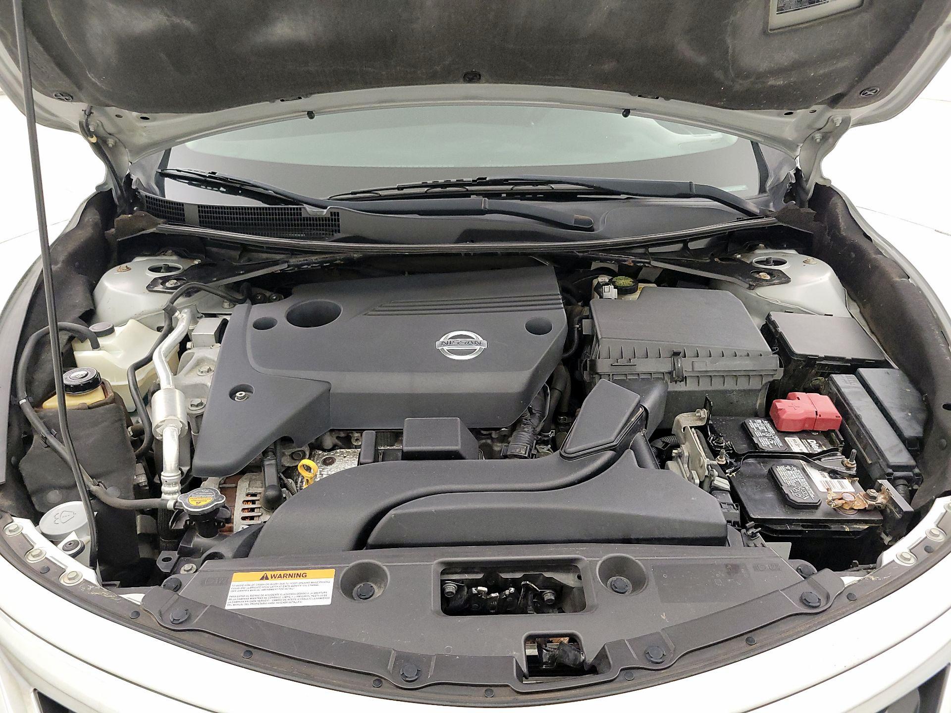 Thumbnail: 2014 Nissan Altima - 20