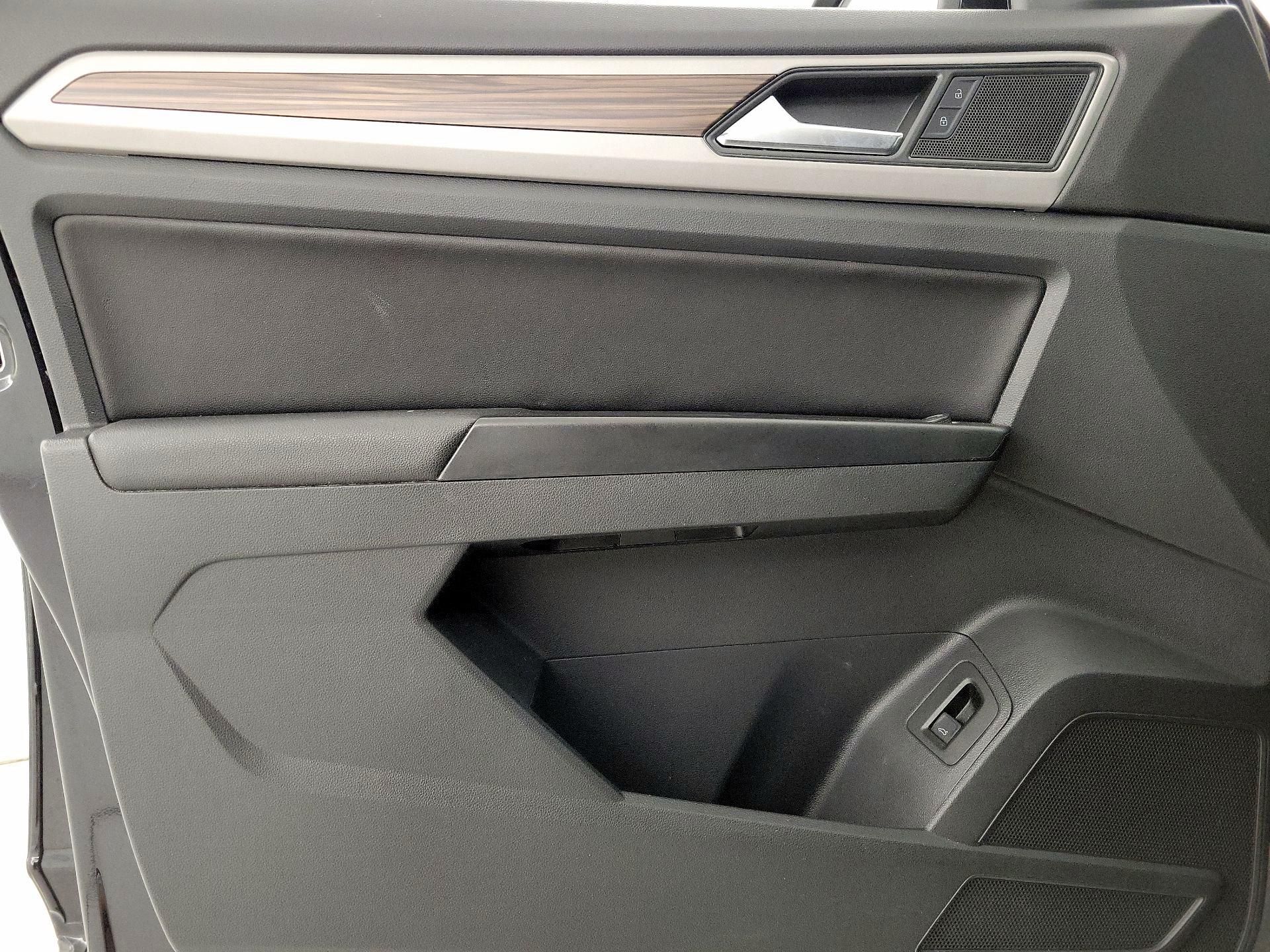 Thumbnail: 2021 Volkswagen Atlas - 12