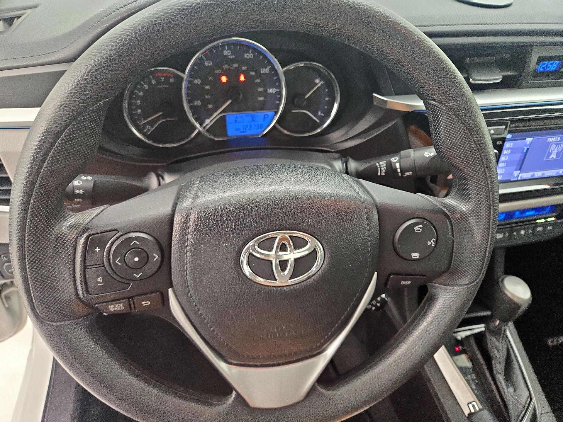 Thumbnail: 2014 Toyota Corolla - 10