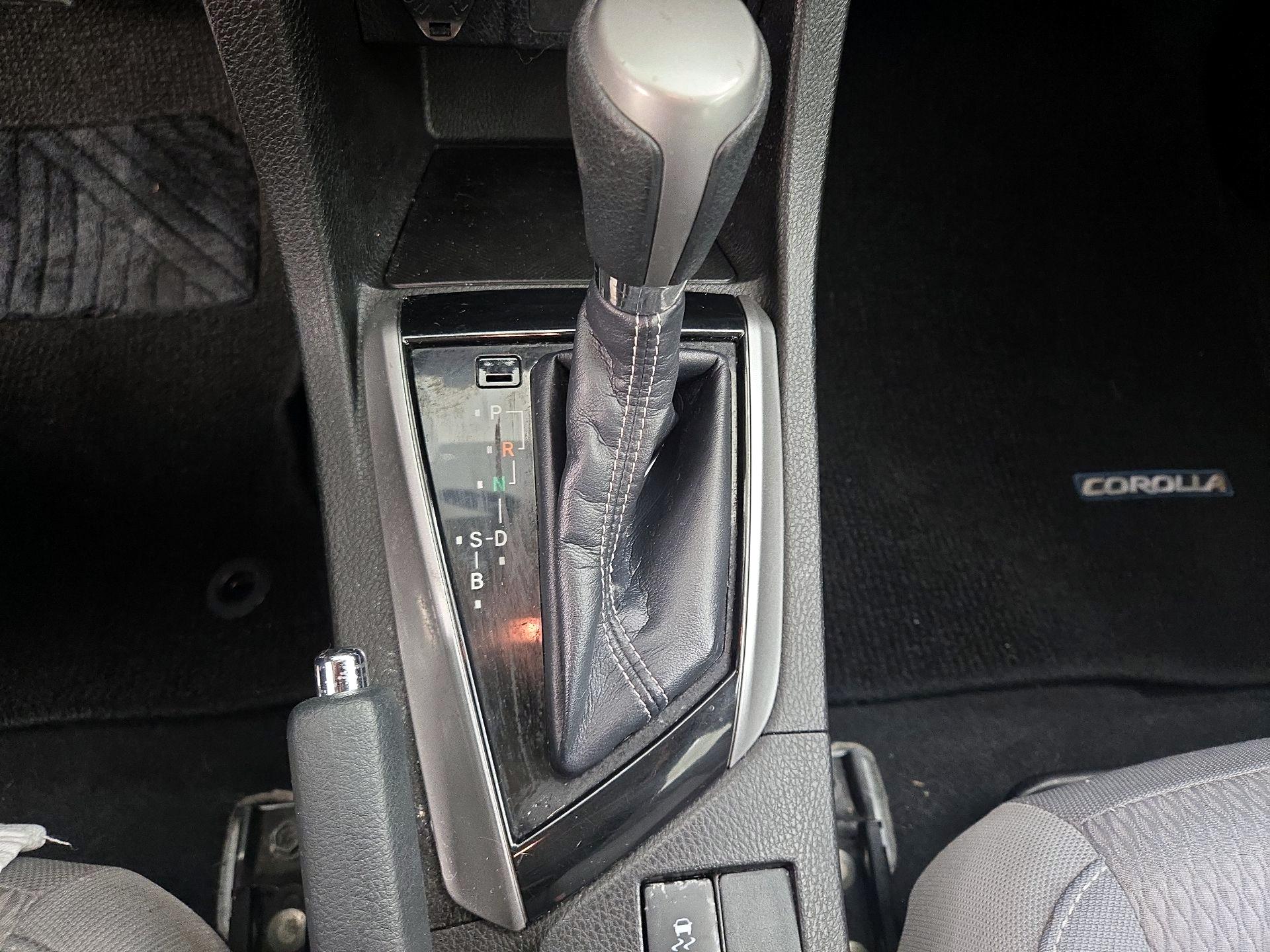 Thumbnail: 2014 Toyota Corolla - 17