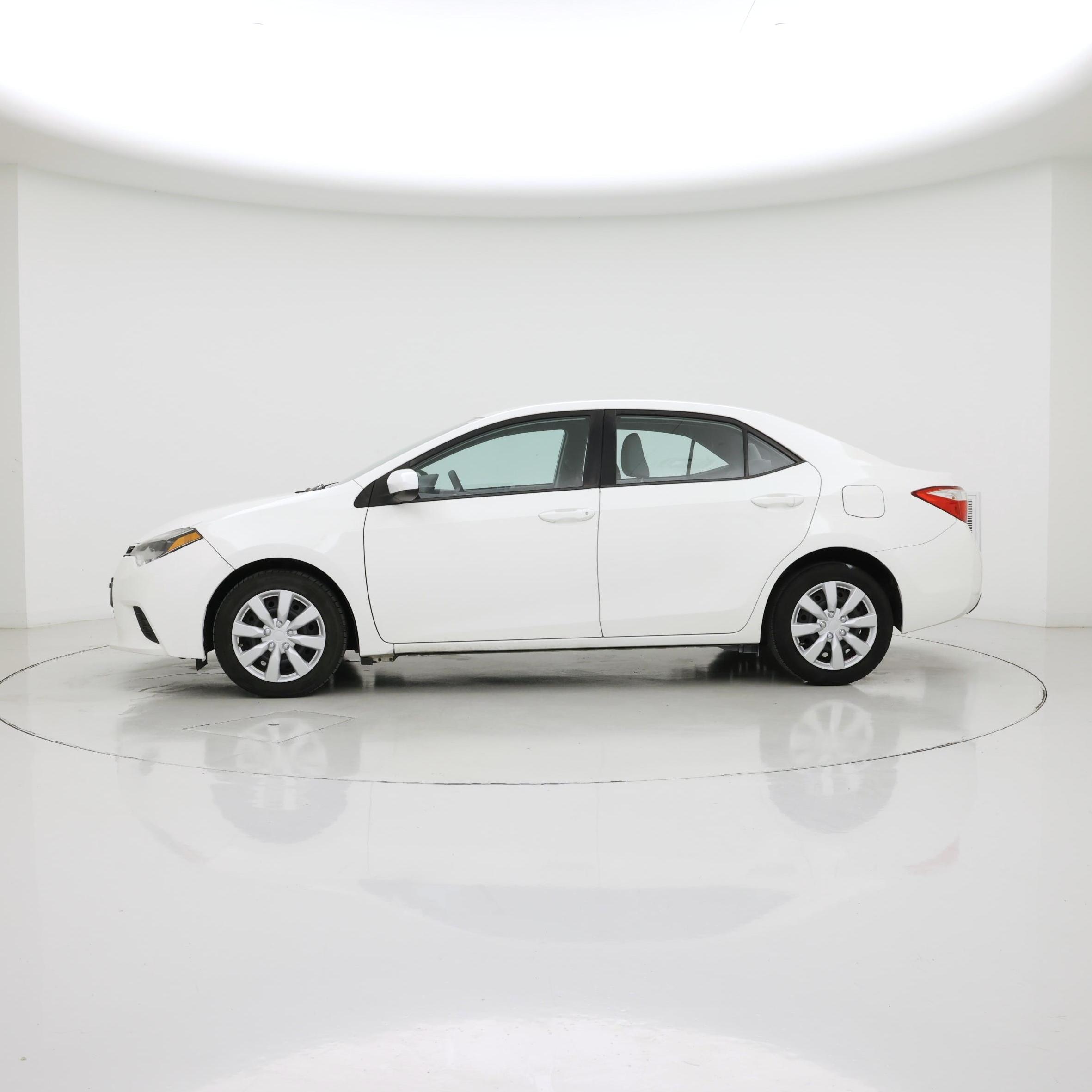 Thumbnail: 2014 Toyota Corolla - 3