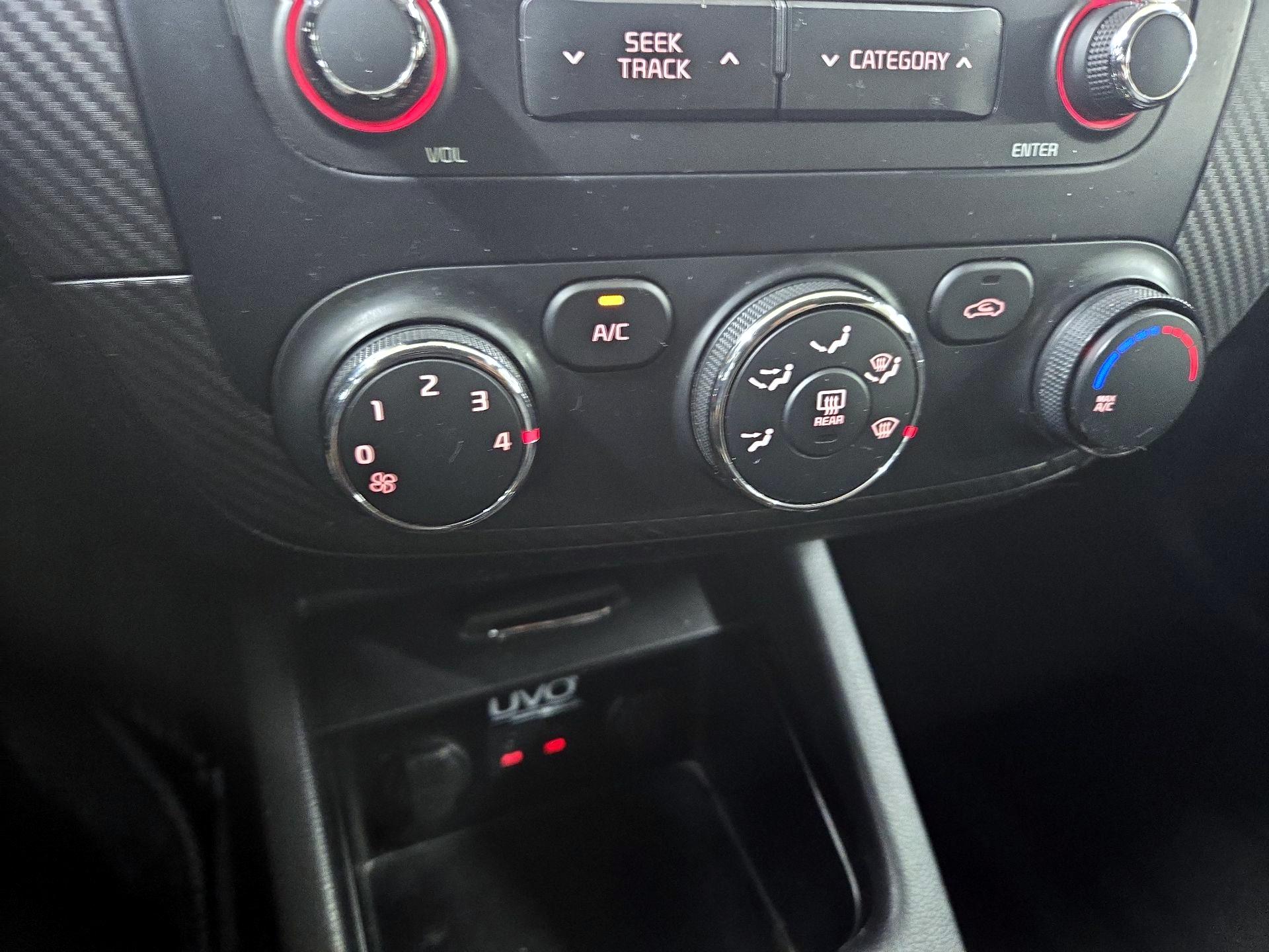 Thumbnail: 2014 Kia Forte - 16