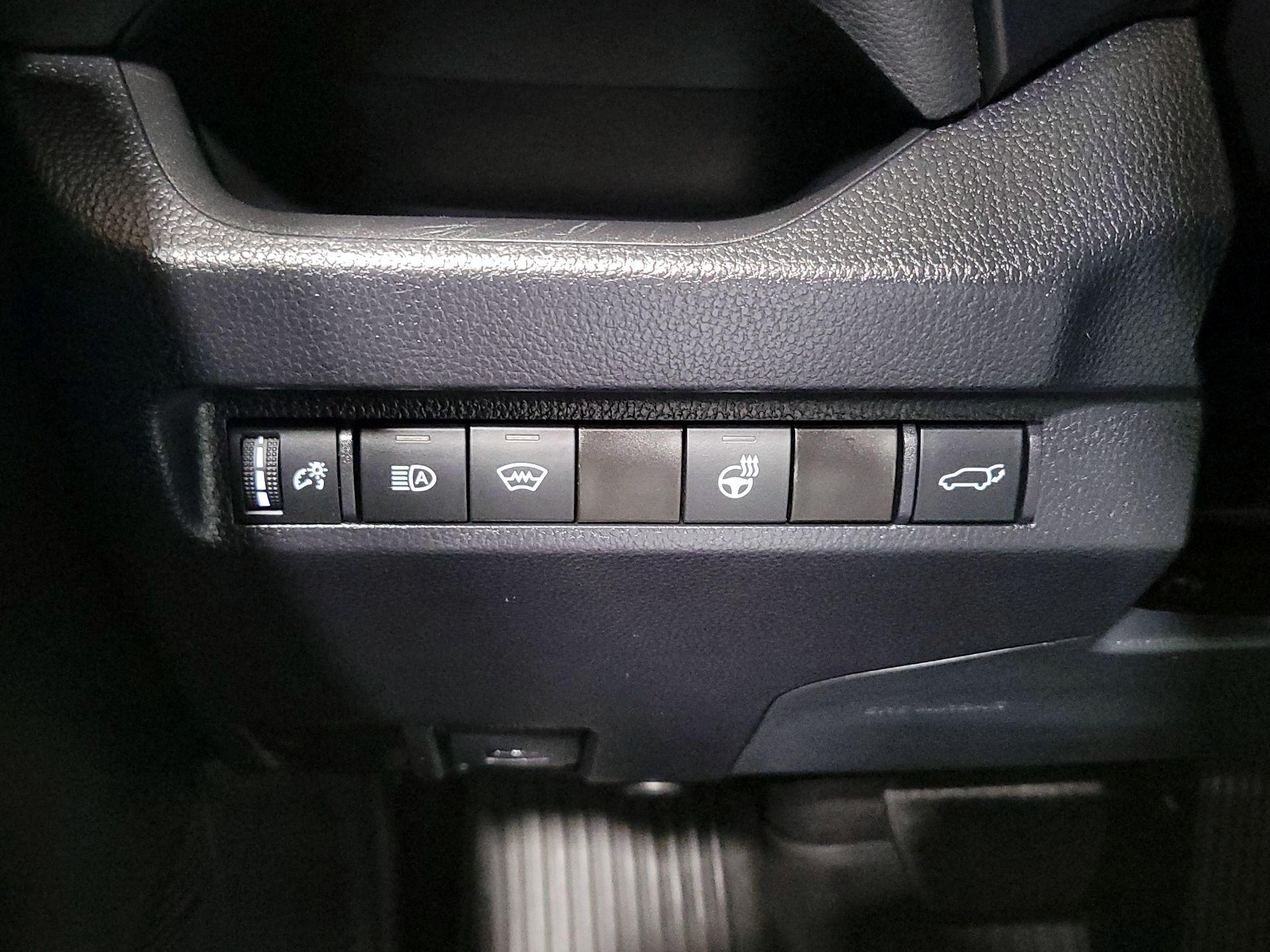 Thumbnail: 2023 Toyota RAV4 - 13