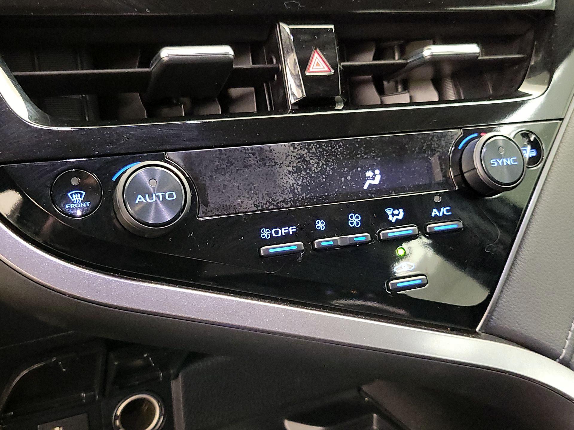 Thumbnail: 2024 Toyota Camry - 17