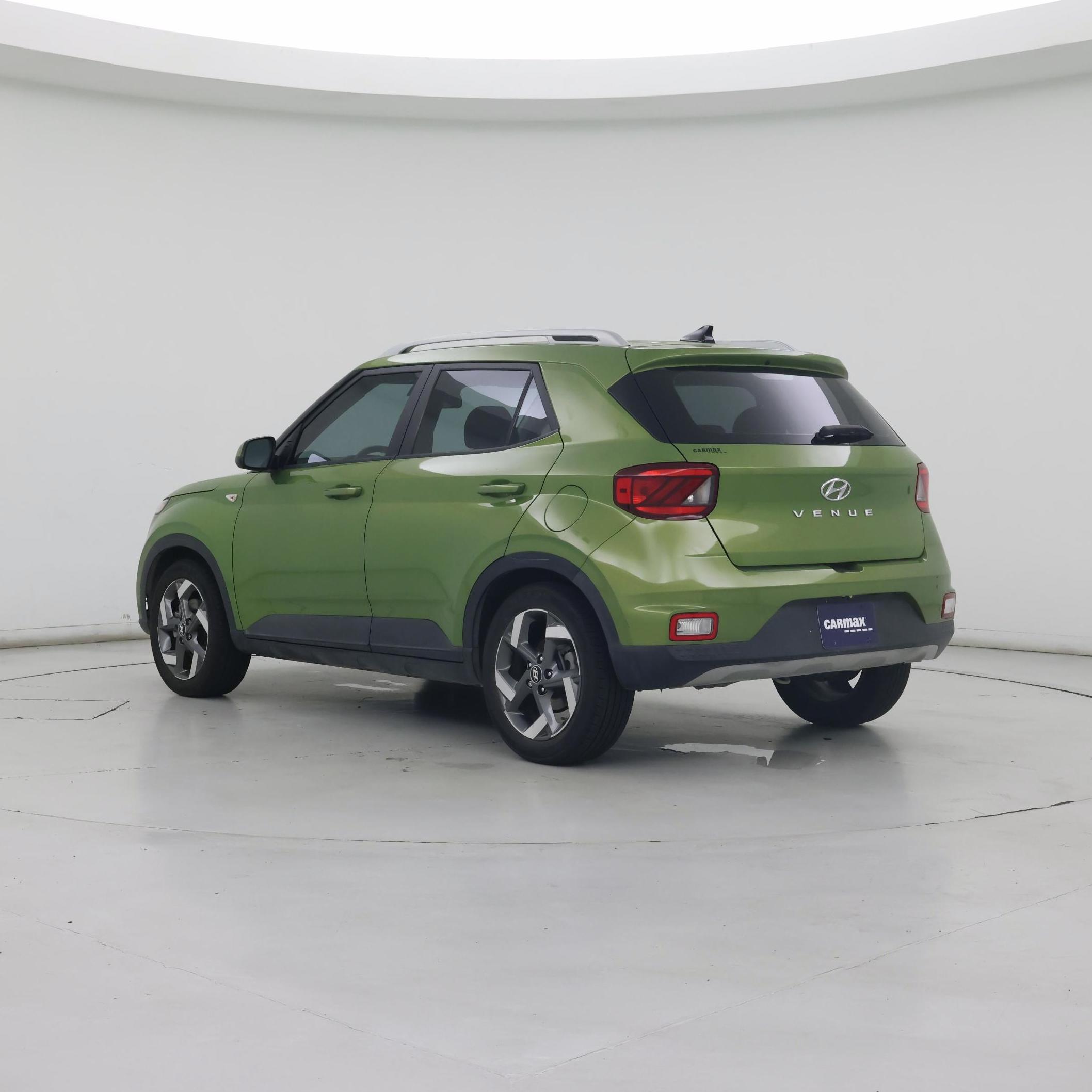 Thumbnail: 2022 Hyundai Venue - 2