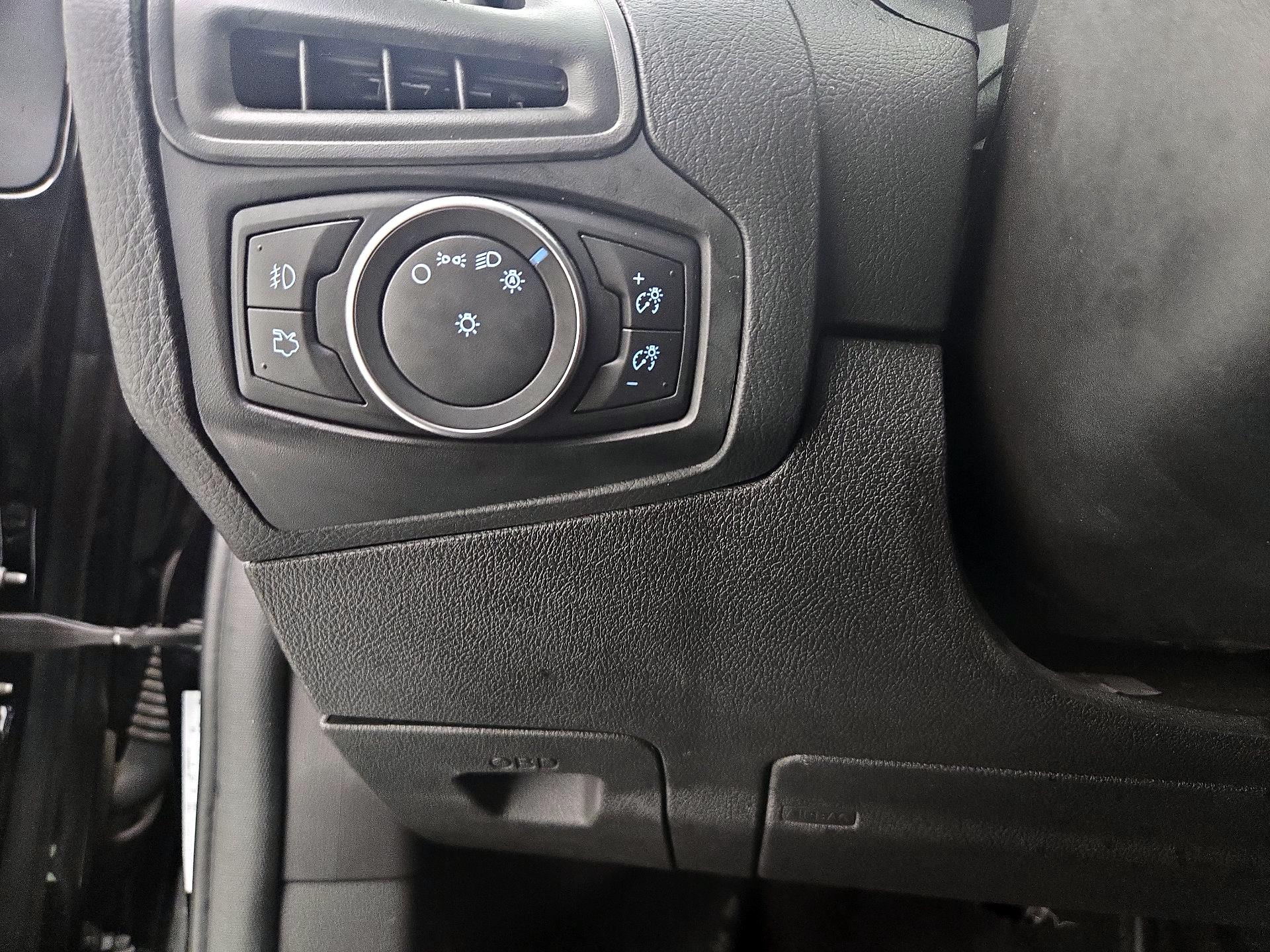 Thumbnail: 2017 Ford Focus - 13