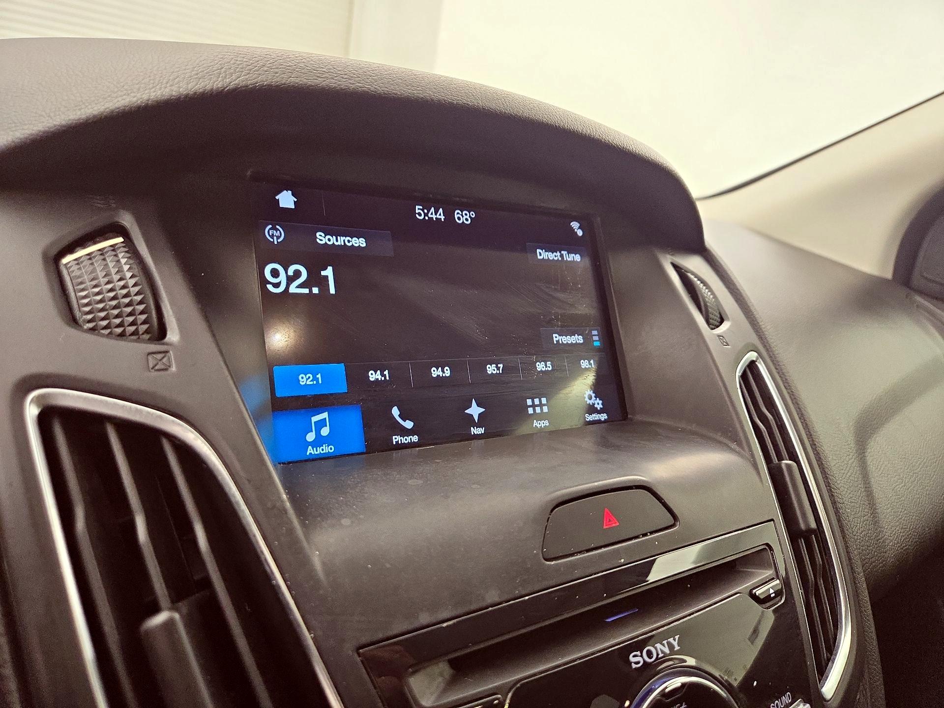 Thumbnail: 2017 Ford Focus - 16