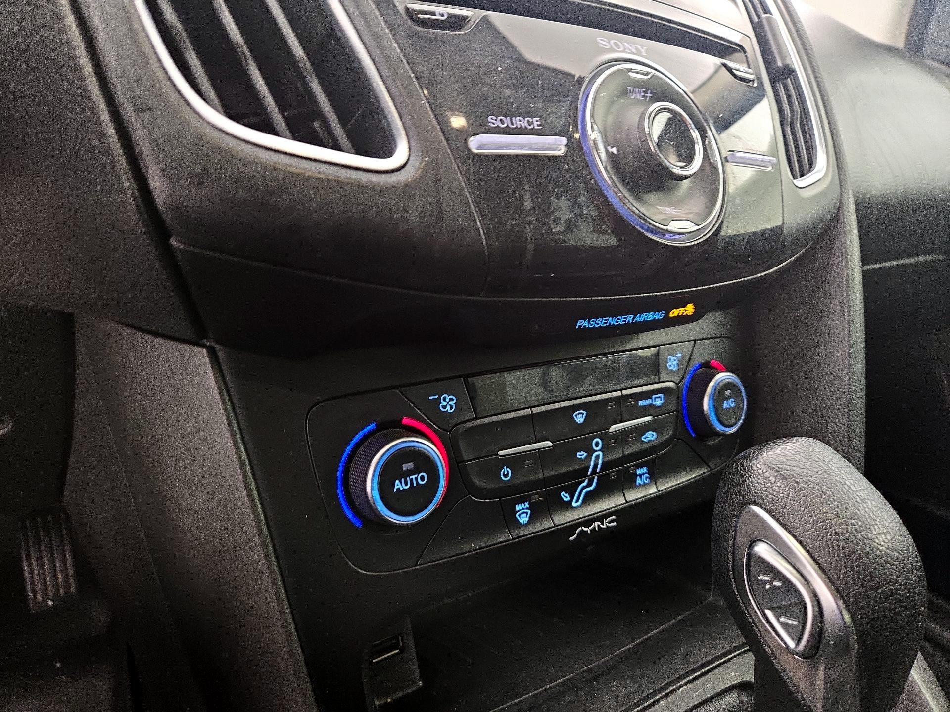 Thumbnail: 2017 Ford Focus - 17