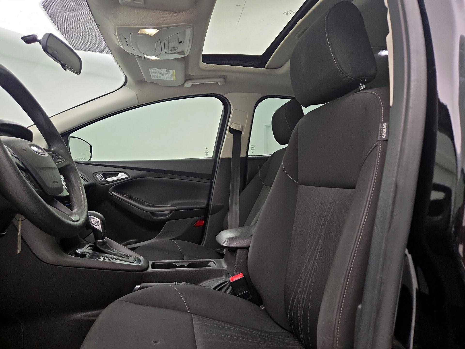 Thumbnail: 2017 Ford Focus - 20