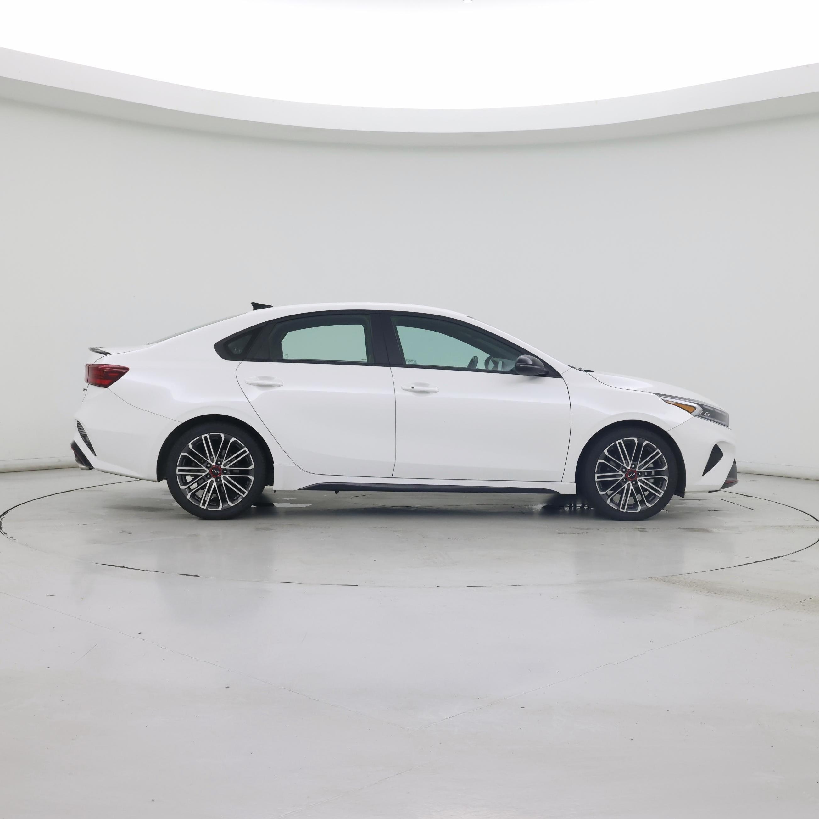 Thumbnail: 2023 Kia Forte - 7