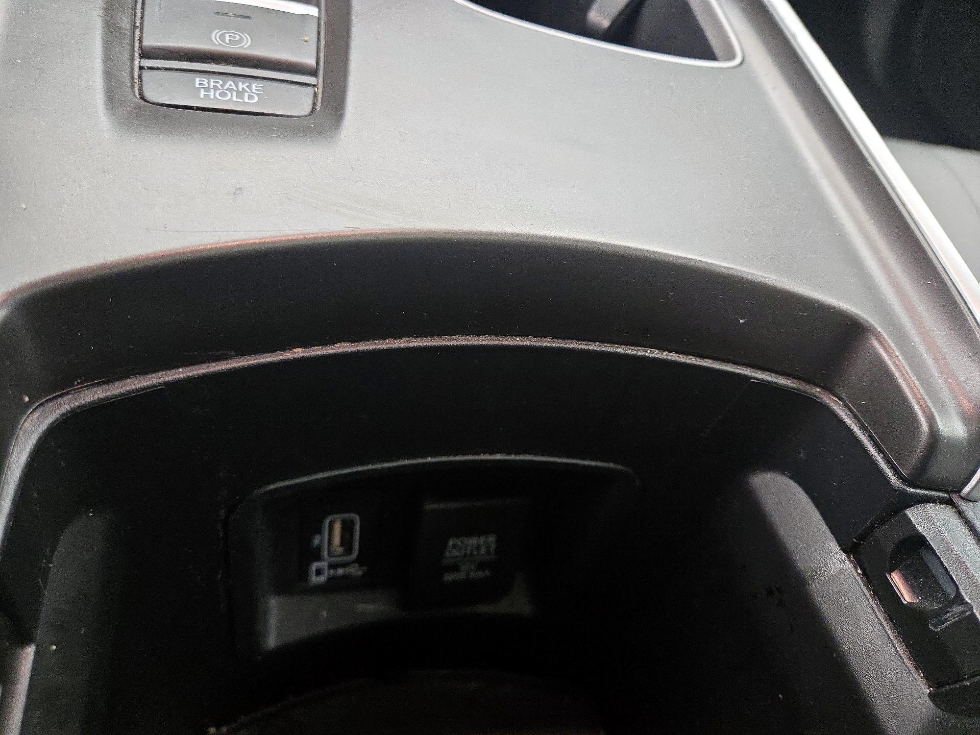 Thumbnail: 2019 Honda Accord - 18