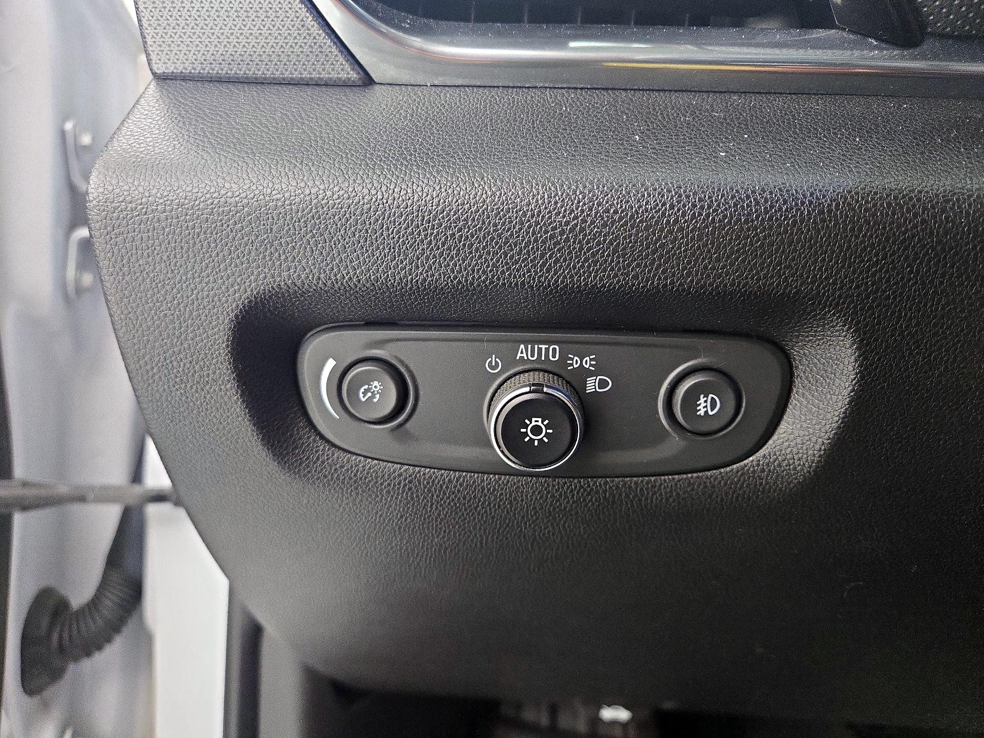 Thumbnail: 2018 Chevrolet Traverse - 13