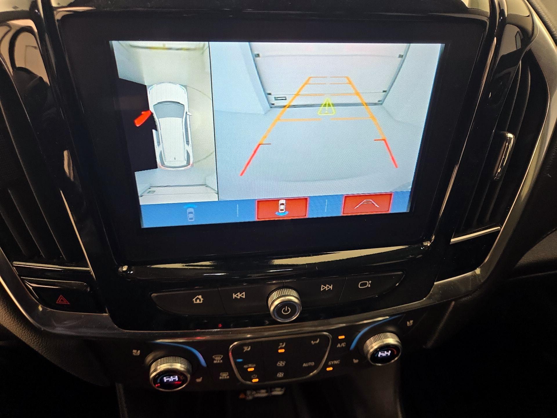 Thumbnail: 2018 Chevrolet Traverse - 14