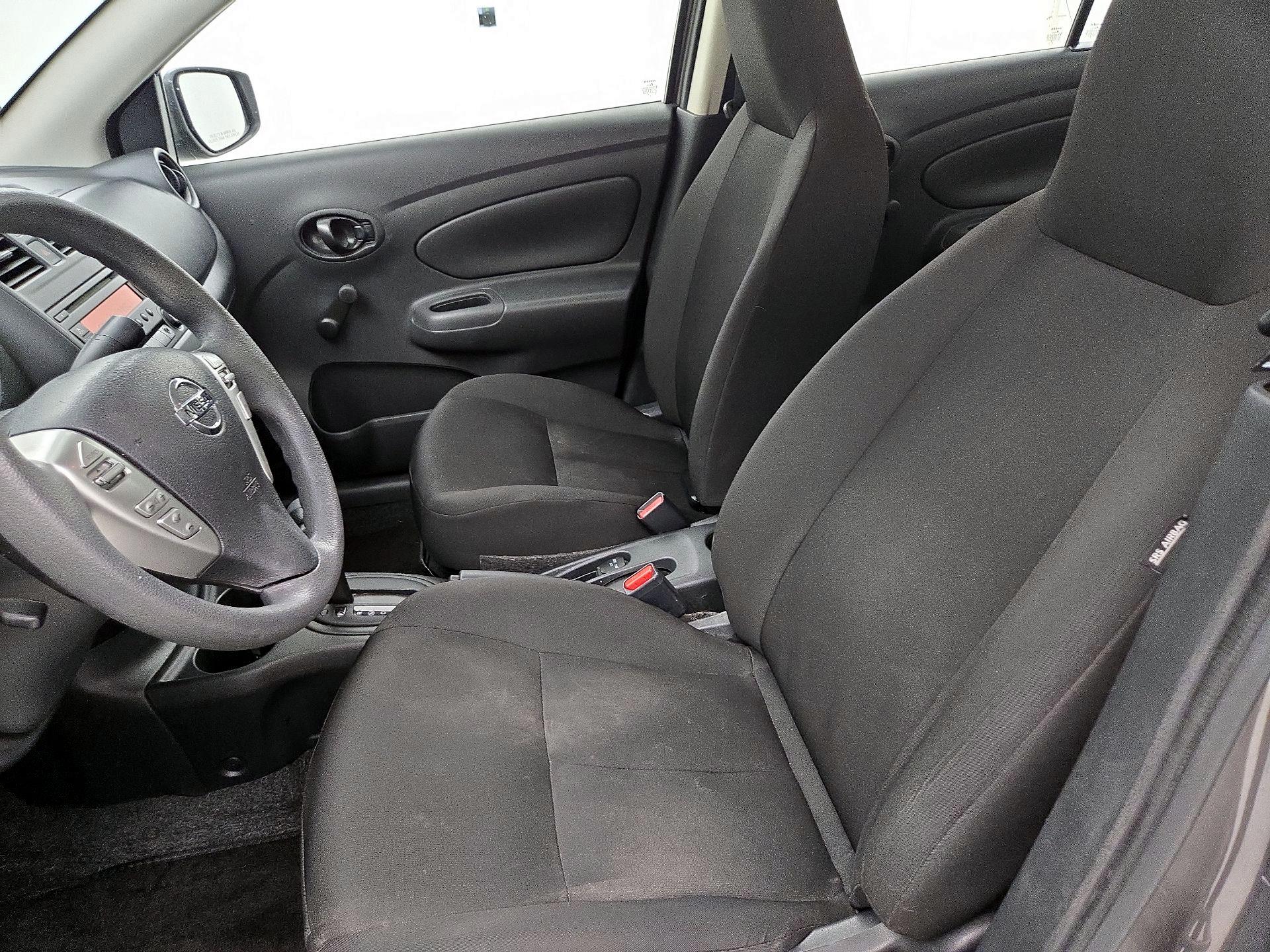 Thumbnail: 2016 Nissan Versa - 11