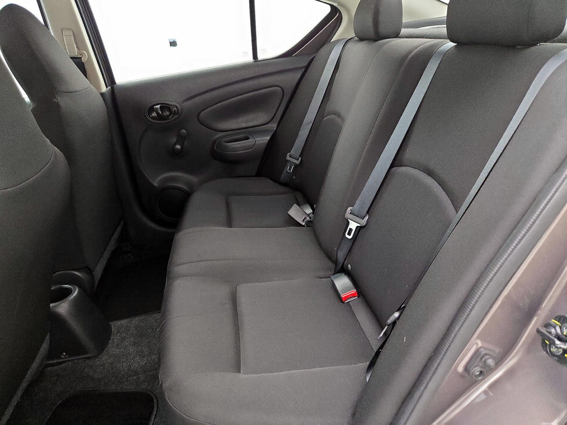 Thumbnail: 2016 Nissan Versa - 18