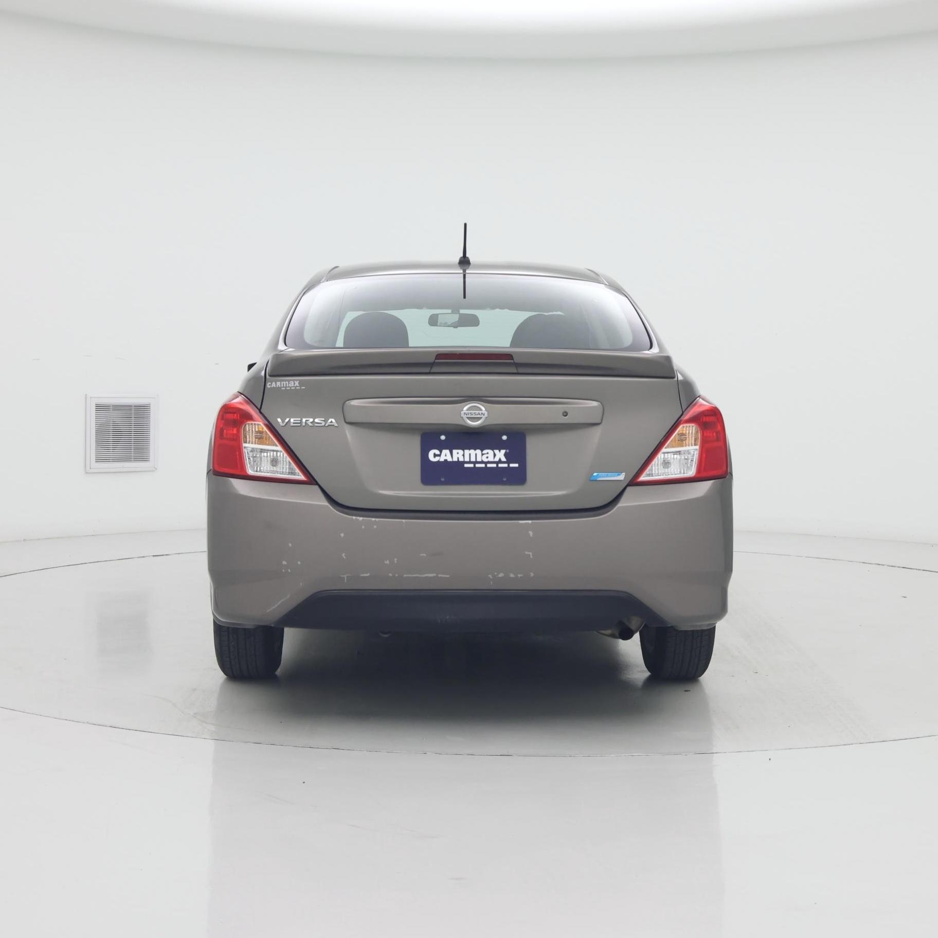 Thumbnail: 2016 Nissan Versa - 6