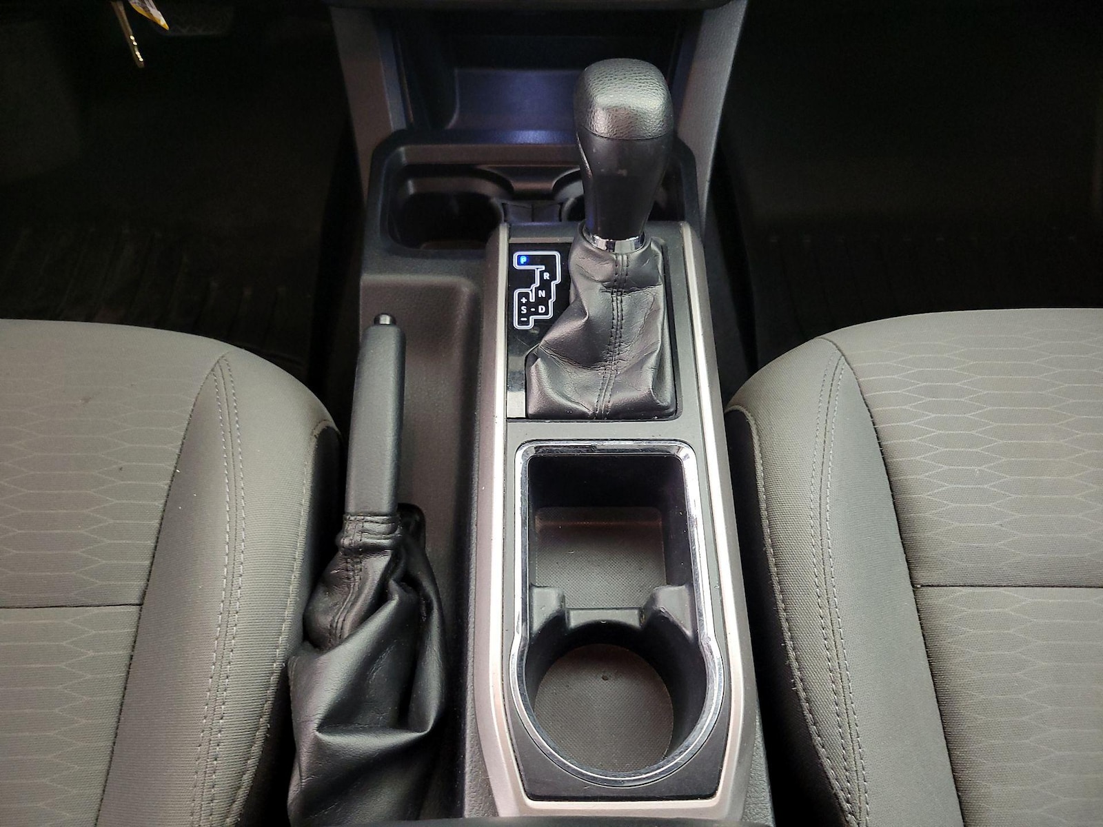 2019 Toyota Tacoma SR5 - Photo 18