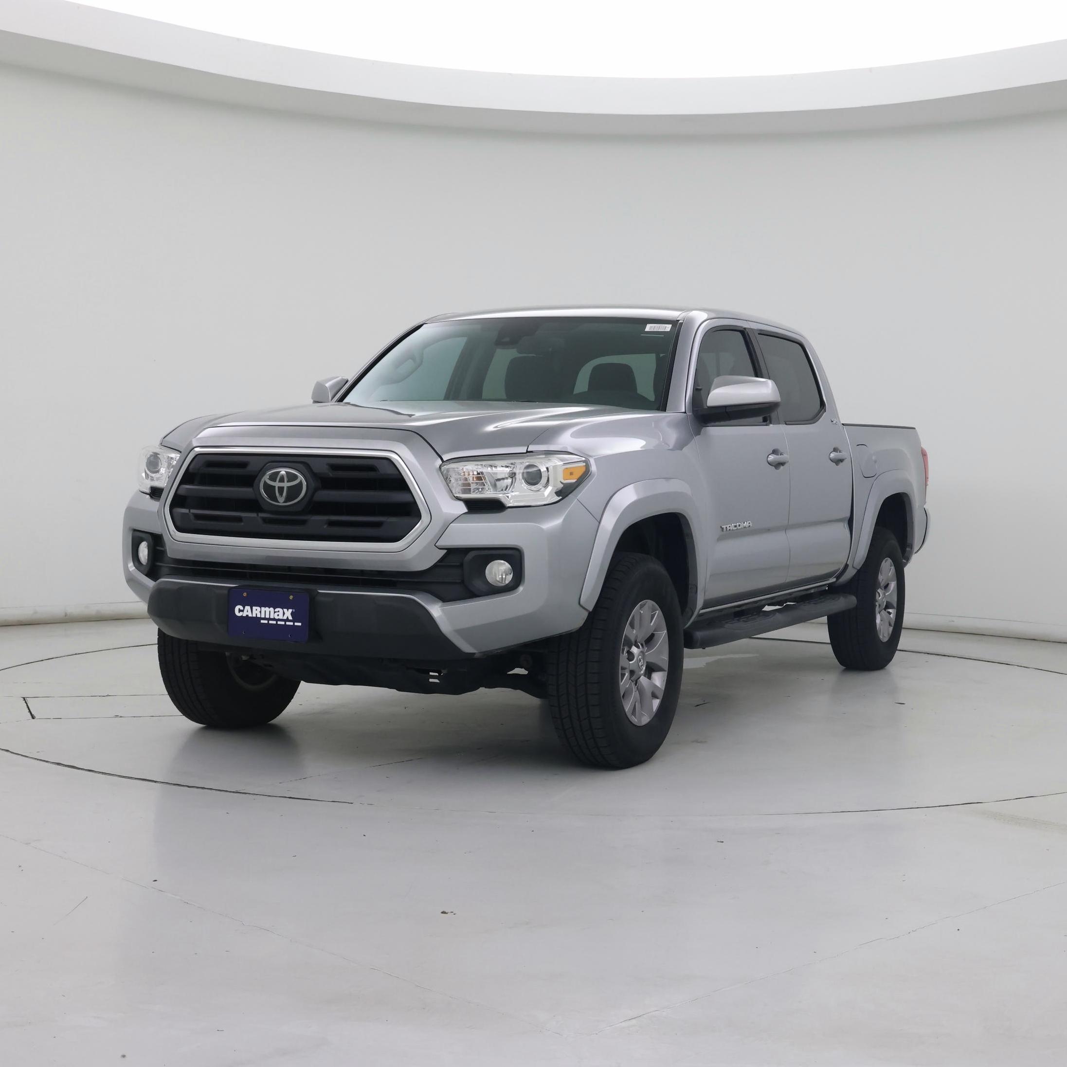 Thumbnail: 2019 Toyota Tacoma - 4