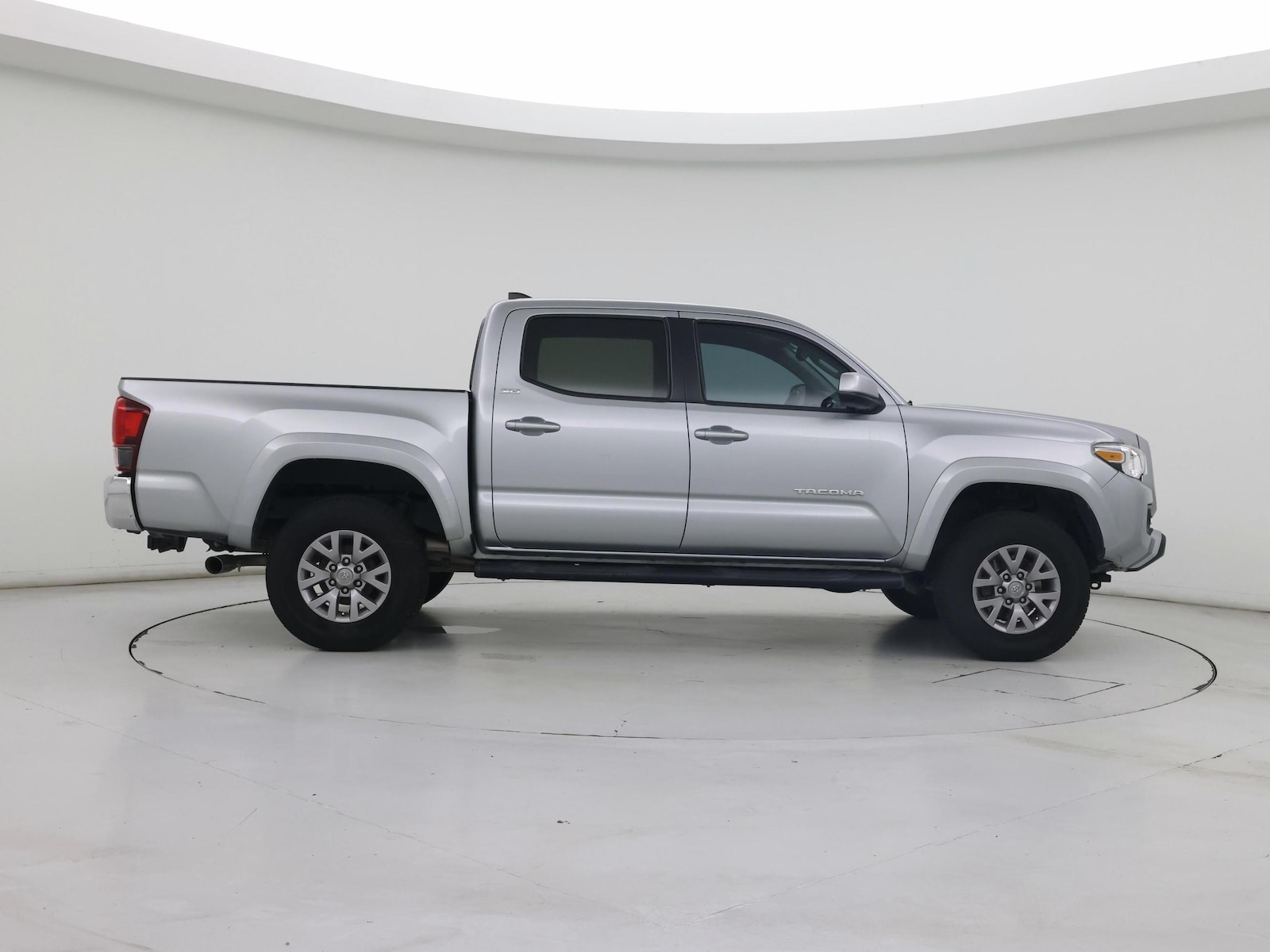 2019 Toyota Tacoma SR5 - Photo 8