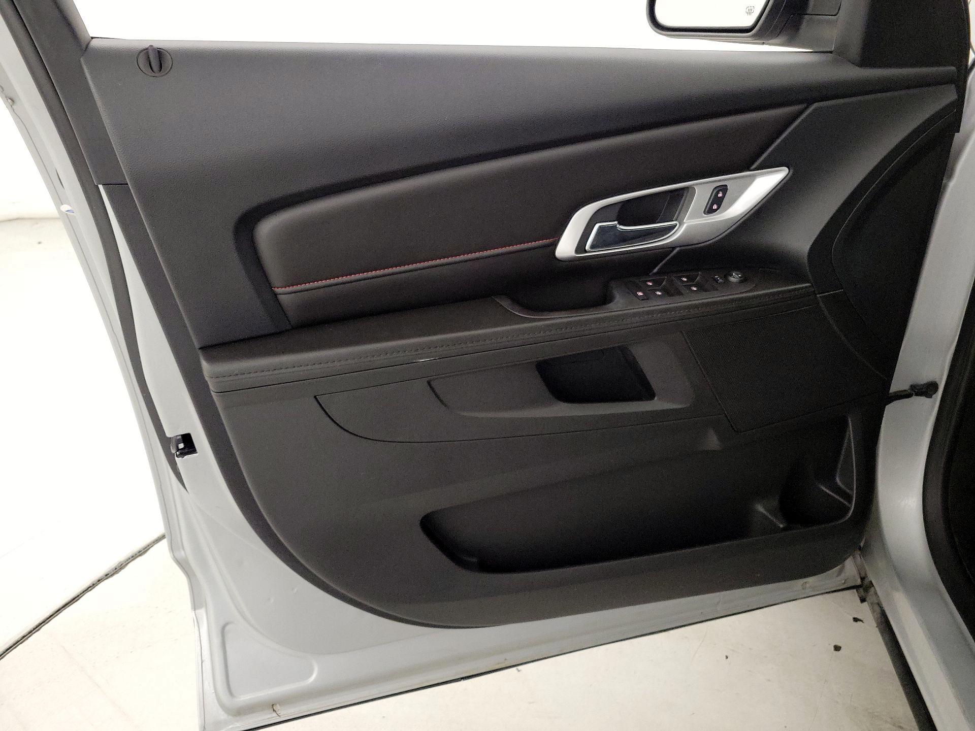 Thumbnail: 2016 GMC Terrain - 12