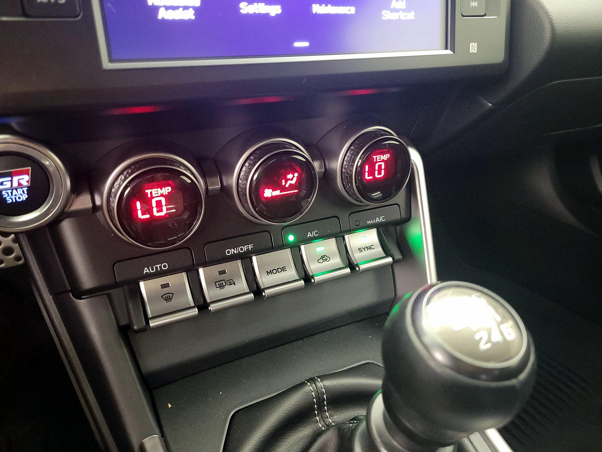 Thumbnail: 2023 Toyota GR86 - 16