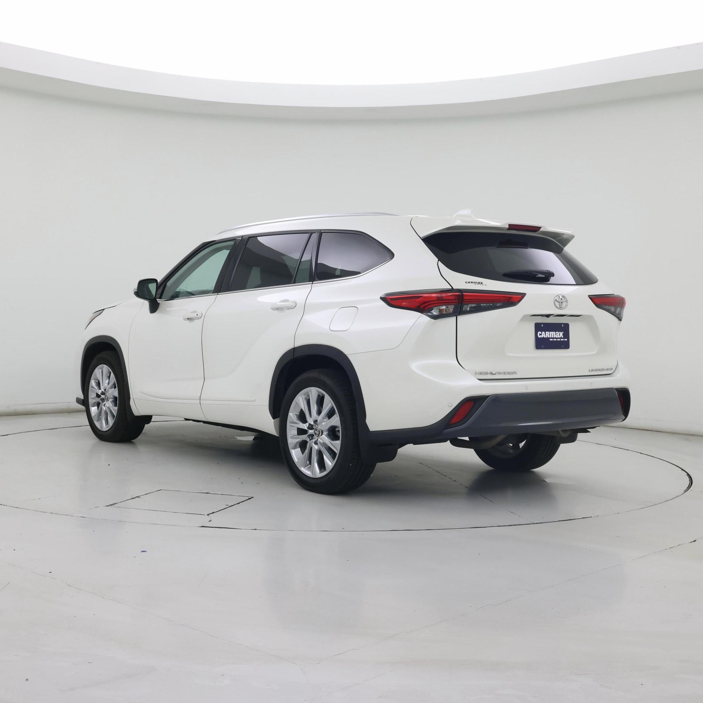 Thumbnail: 2020 Toyota Highlander - 2