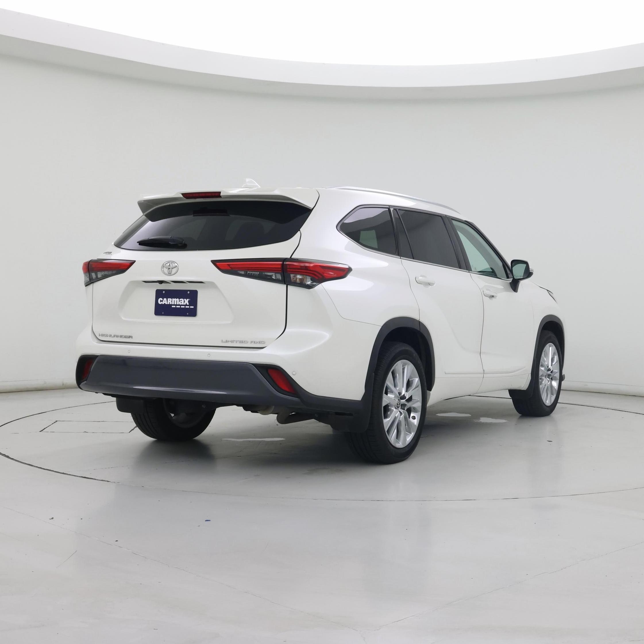 Thumbnail: 2020 Toyota Highlander - 8