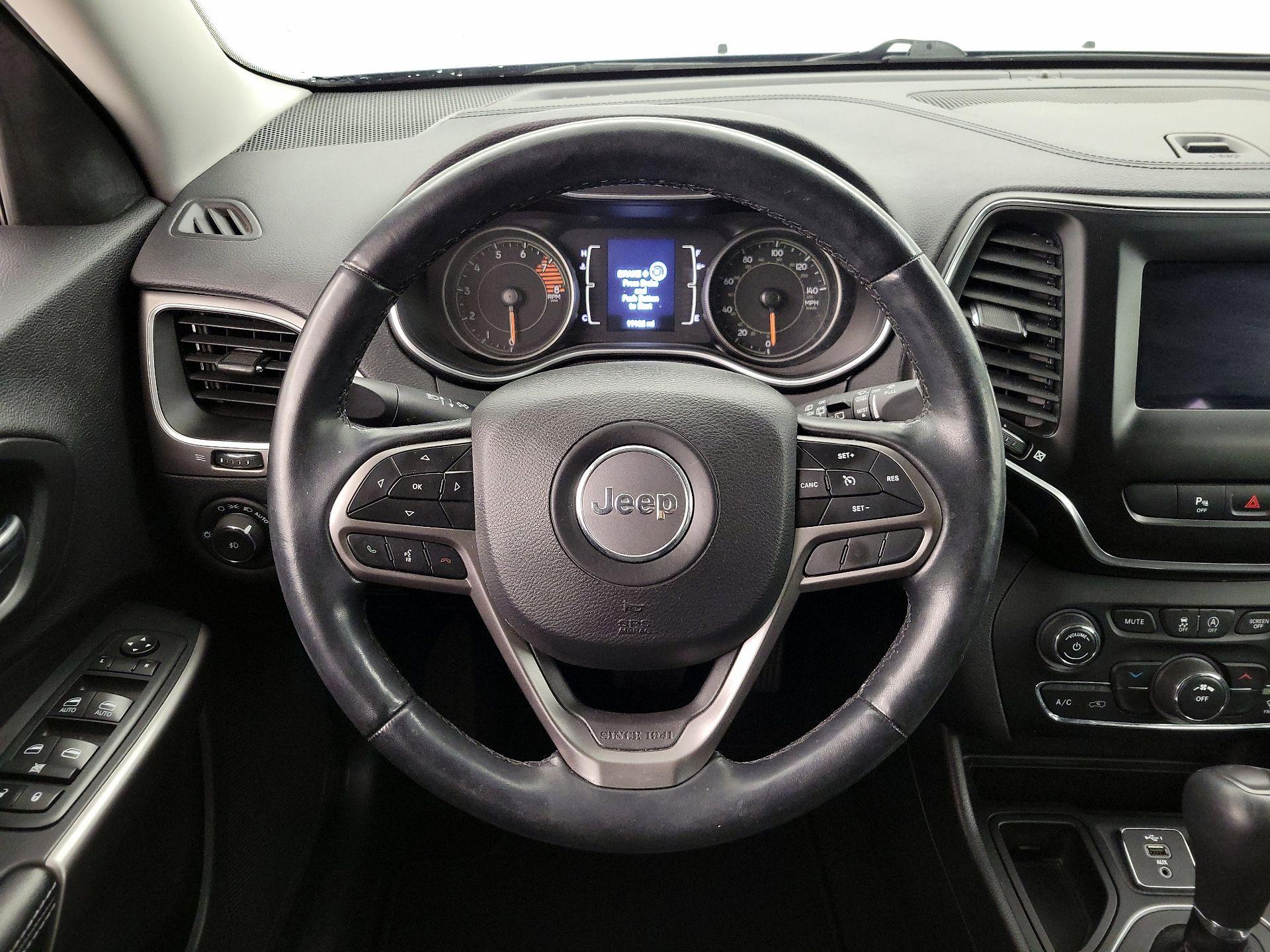 Thumbnail: 2021 Jeep Cherokee - 10